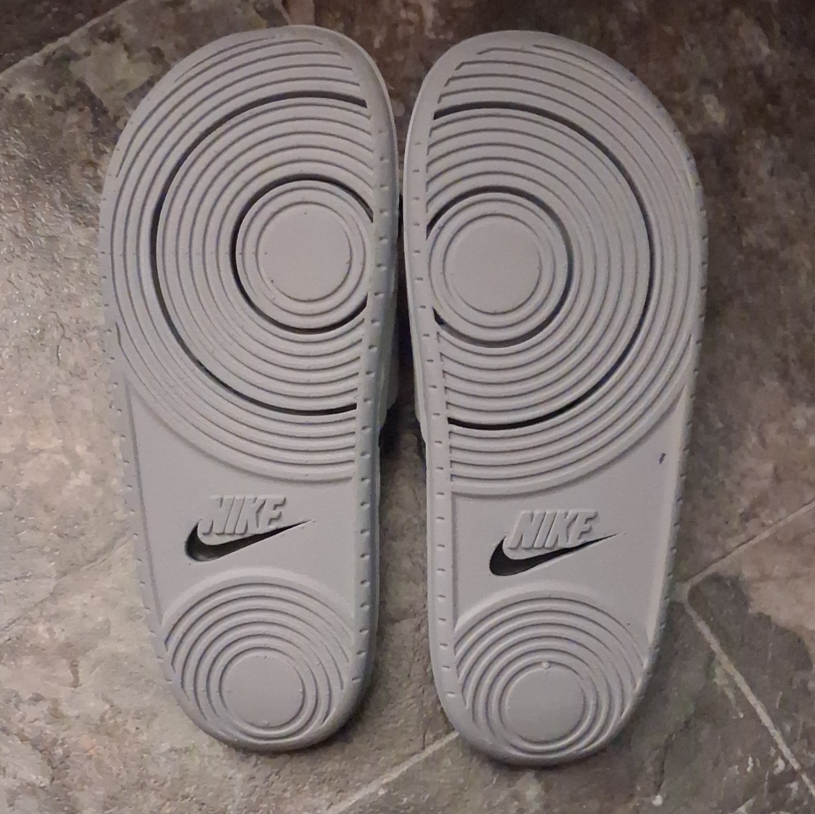 Nike Dallas Cowboys Men’s Cushioned Offcourt Slide Sandals Gray/Navy US 9