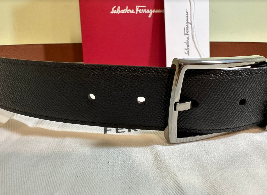 ADJUSTABLE REVERSIBLE RADICA/NERO LEATHER SALVATORE FERRAGAMO BELT GUNMETAL BUCK