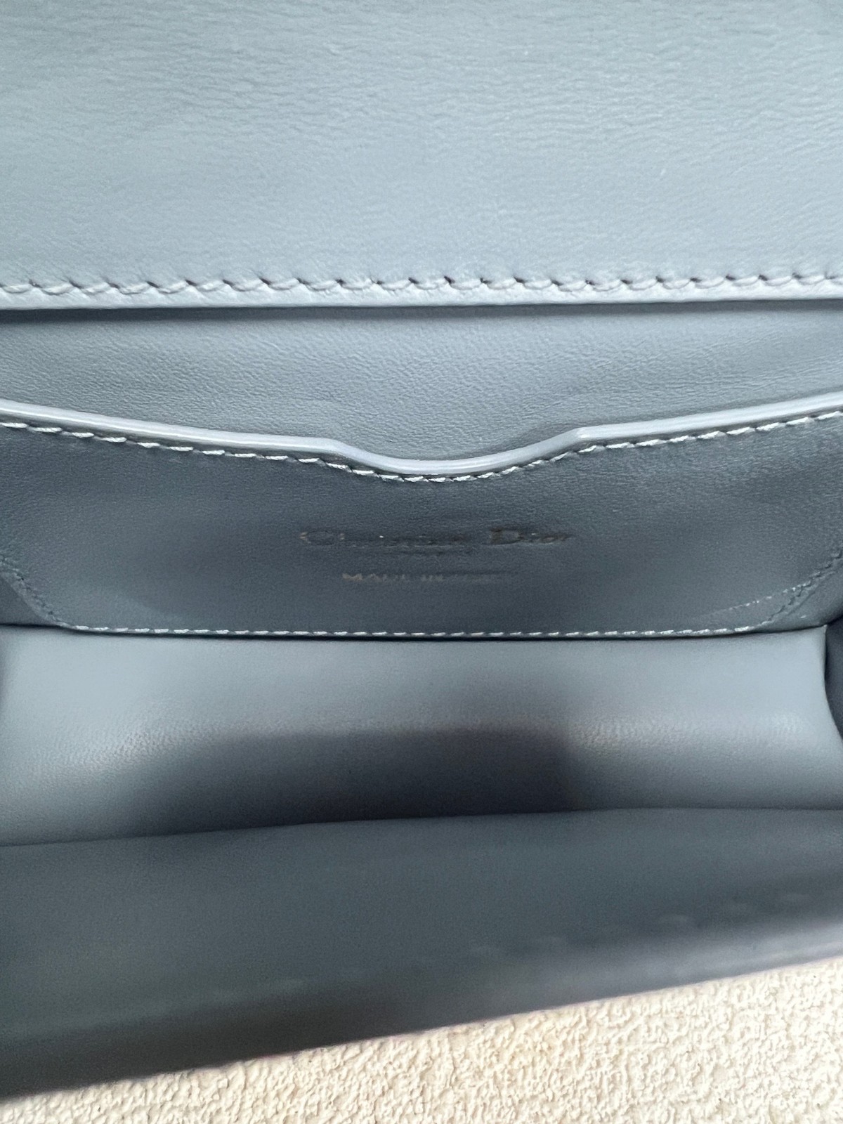 Dior Pre-Owned Authentic Luxury Handbag Sky Blue 15x10x4cm