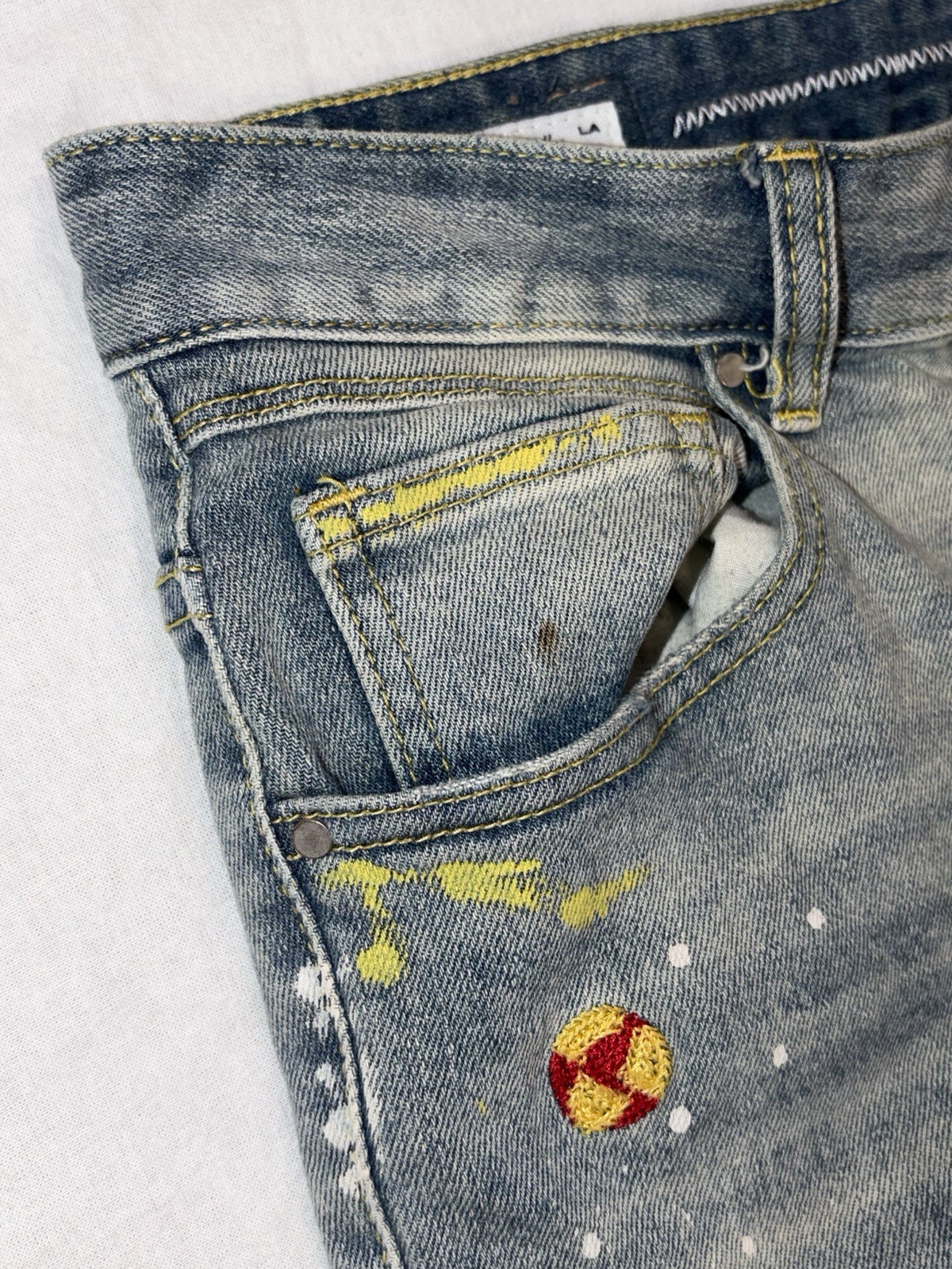 First Row Slim Straight Stretch Denim Jeans 30×32 Light Stone Tint Embroidered