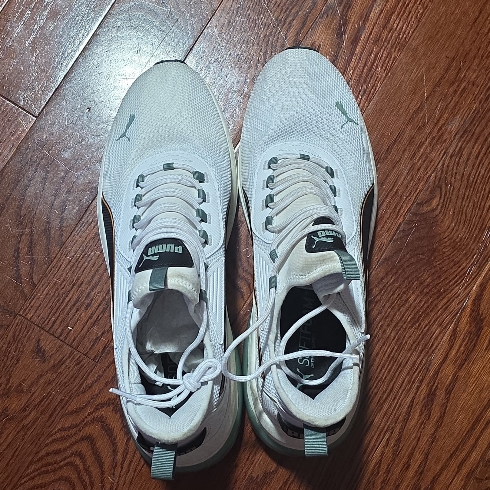 PUMA Men’s White/Black Solid Low Top Lace Up Running Rubber Athletic Sneakers