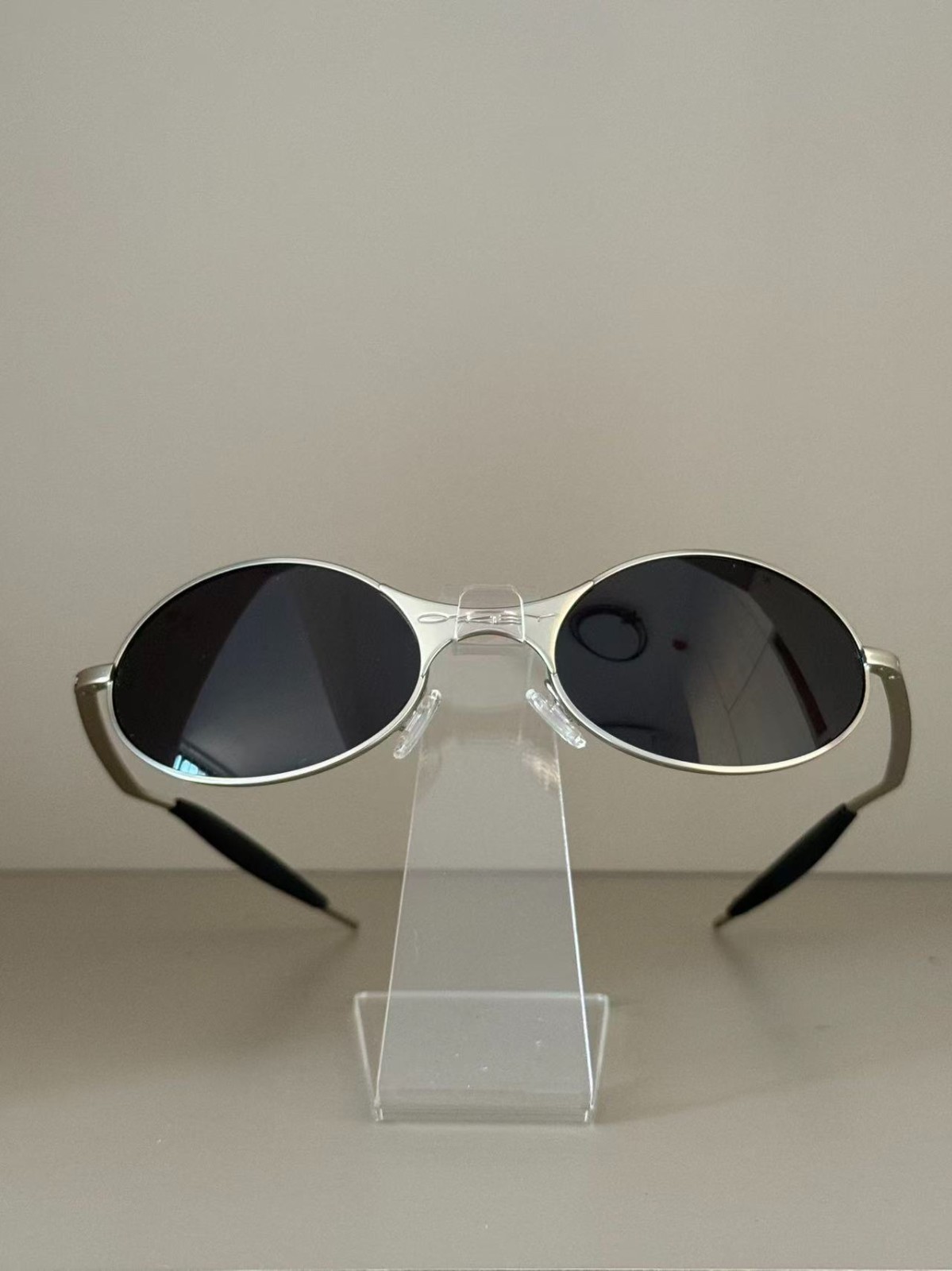 Oakley Vintage C Wire1.0 Sunglasses Sliver Frame Black Lenses