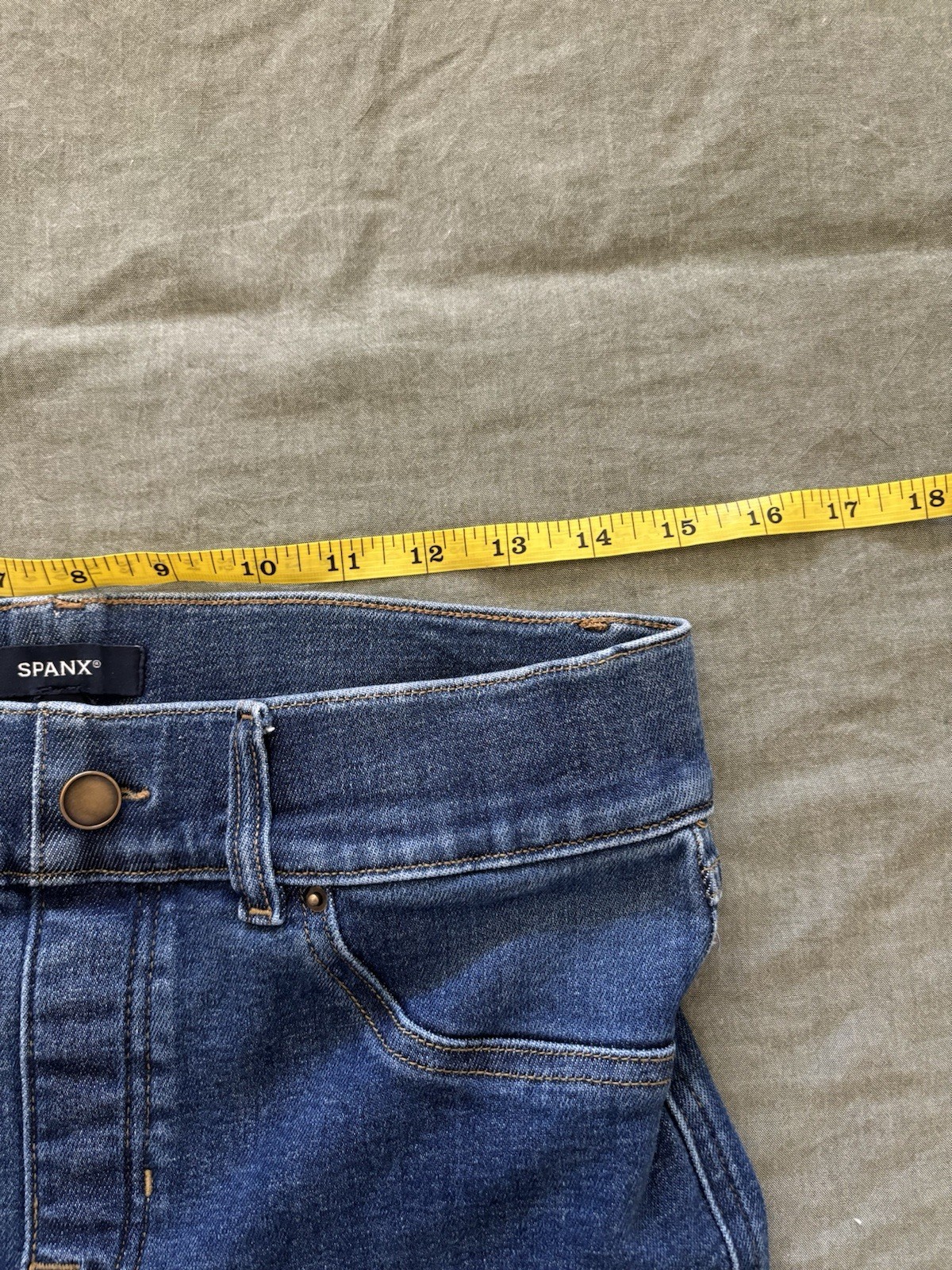 Spanx High Rise Pull-On Flare Jeans Medium Wash Blue Size M Denim