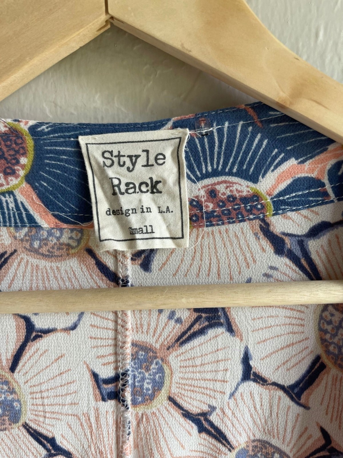 Style Rack Size Small Floral Batwing Dolman Sleeve Kimono Wrap 100% Rayon