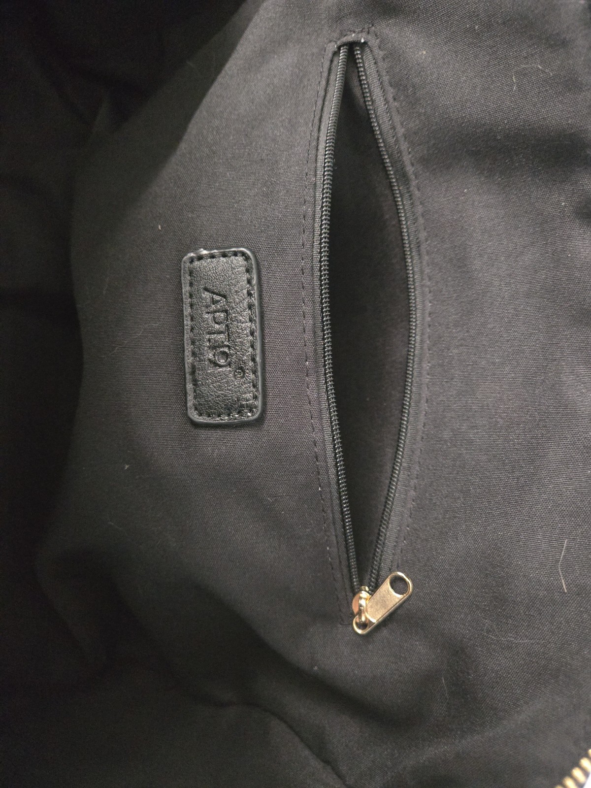 Apt. 9 Black Shoulder Bag Zipper Golden Accents Adjustable Strap Outer Pockets