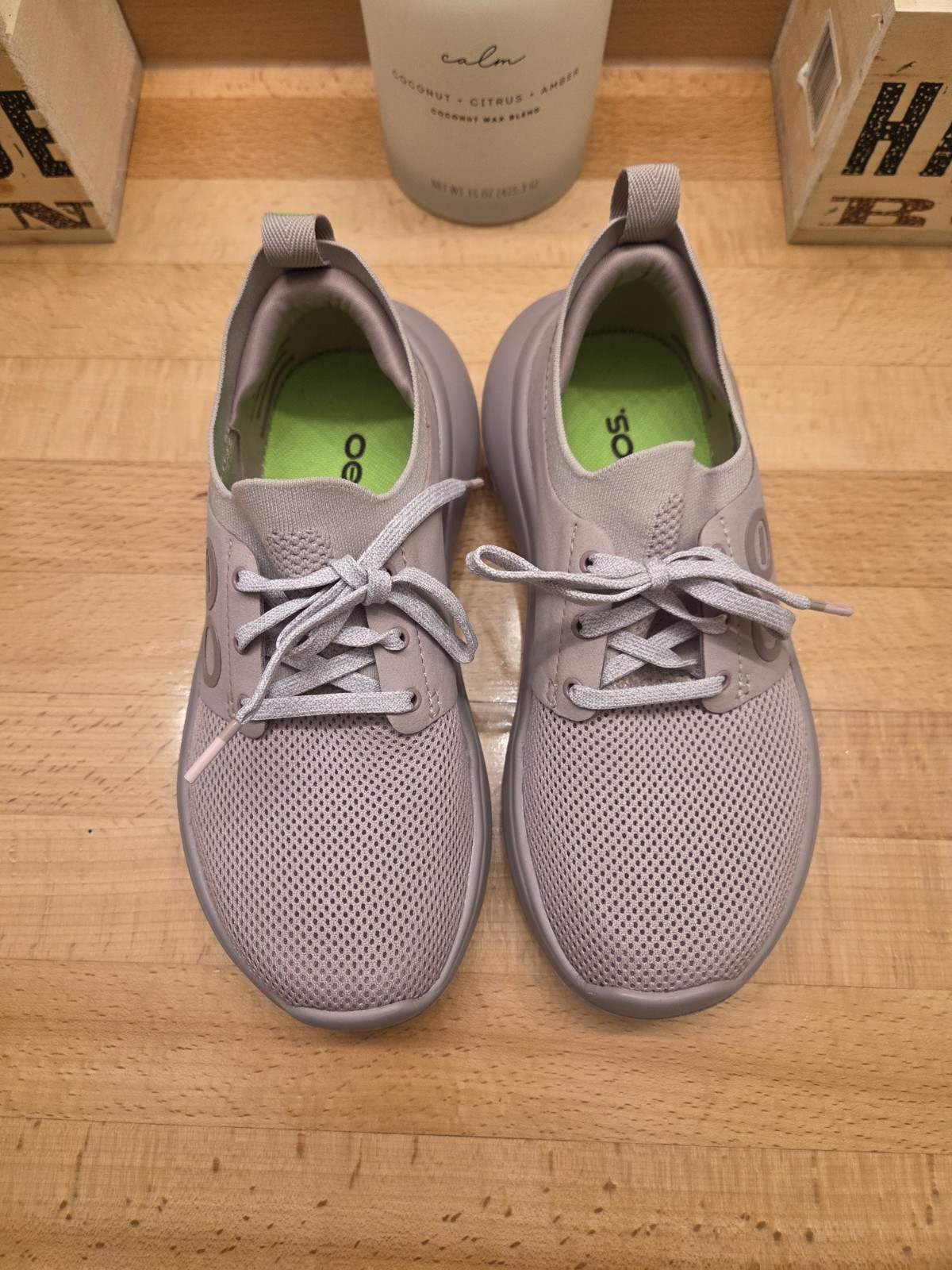 OOFOS OOmy Stride Recovery Sneakers Stardust Light Purple Womens Size 6