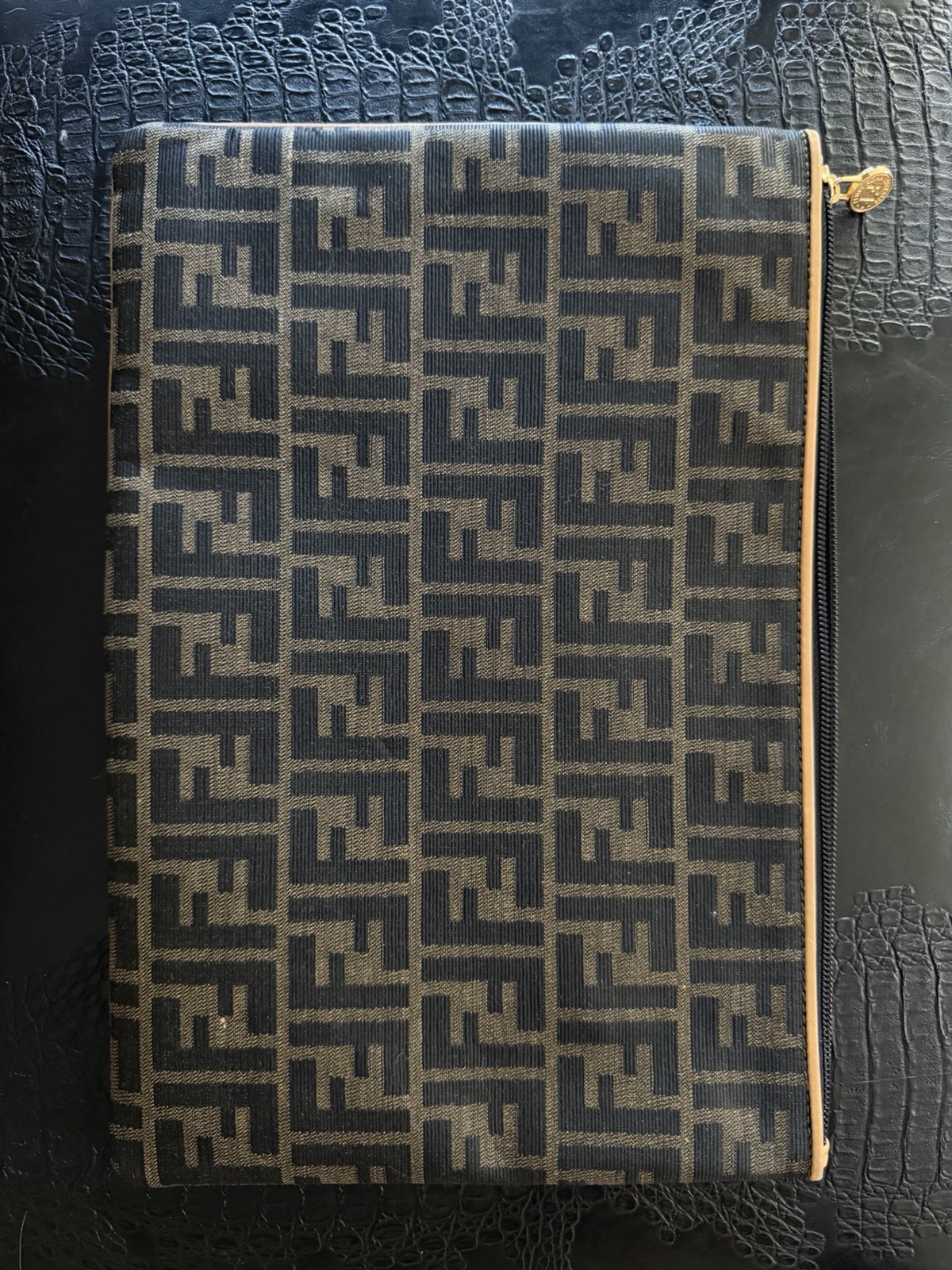 FENDI ROMA ZUCCA FF LOGO MONOGRAM CLUTCH POUCH HANDBAG LEATHER LARGE BAG