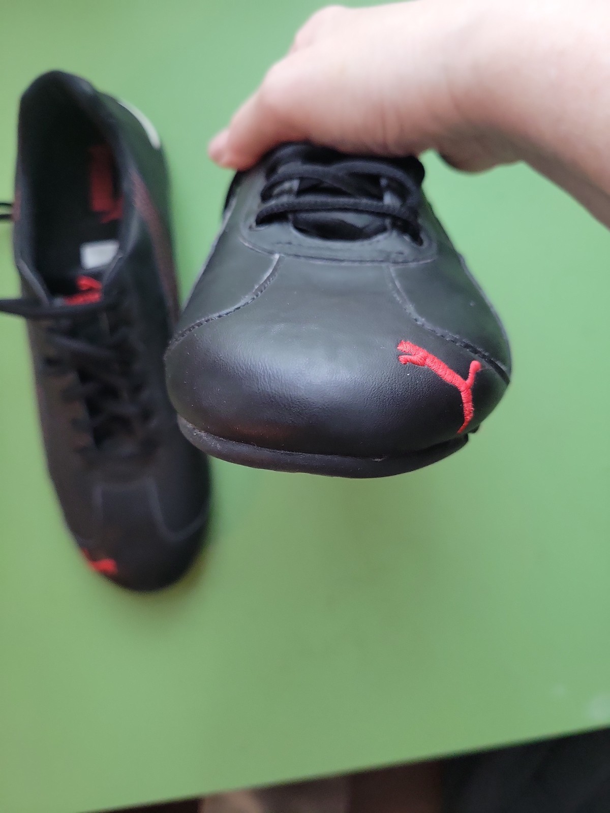 Puma Model 303389 10 REPLI CAT Leather SIZE 9.5 Black With Red Stitching