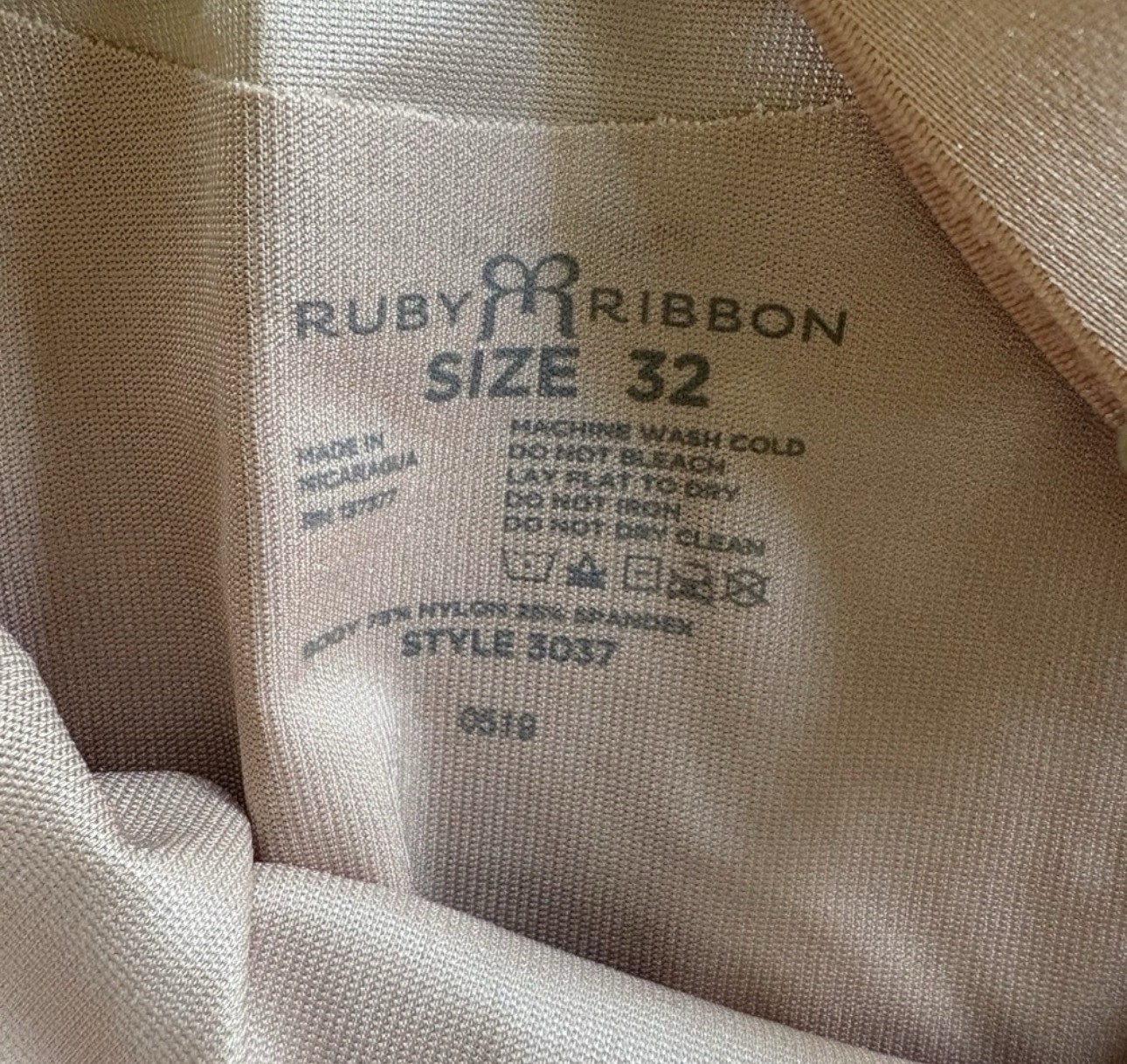 Ruby Ribbon Women’s Nursing Demiette Bra Size 32