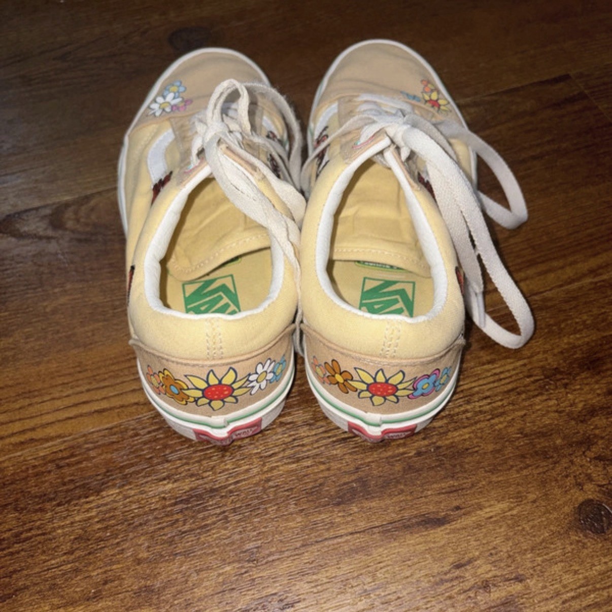 VANS Sesame Street x Old Skool Elmo Floral Canvas Low Top Lace-Up Beige