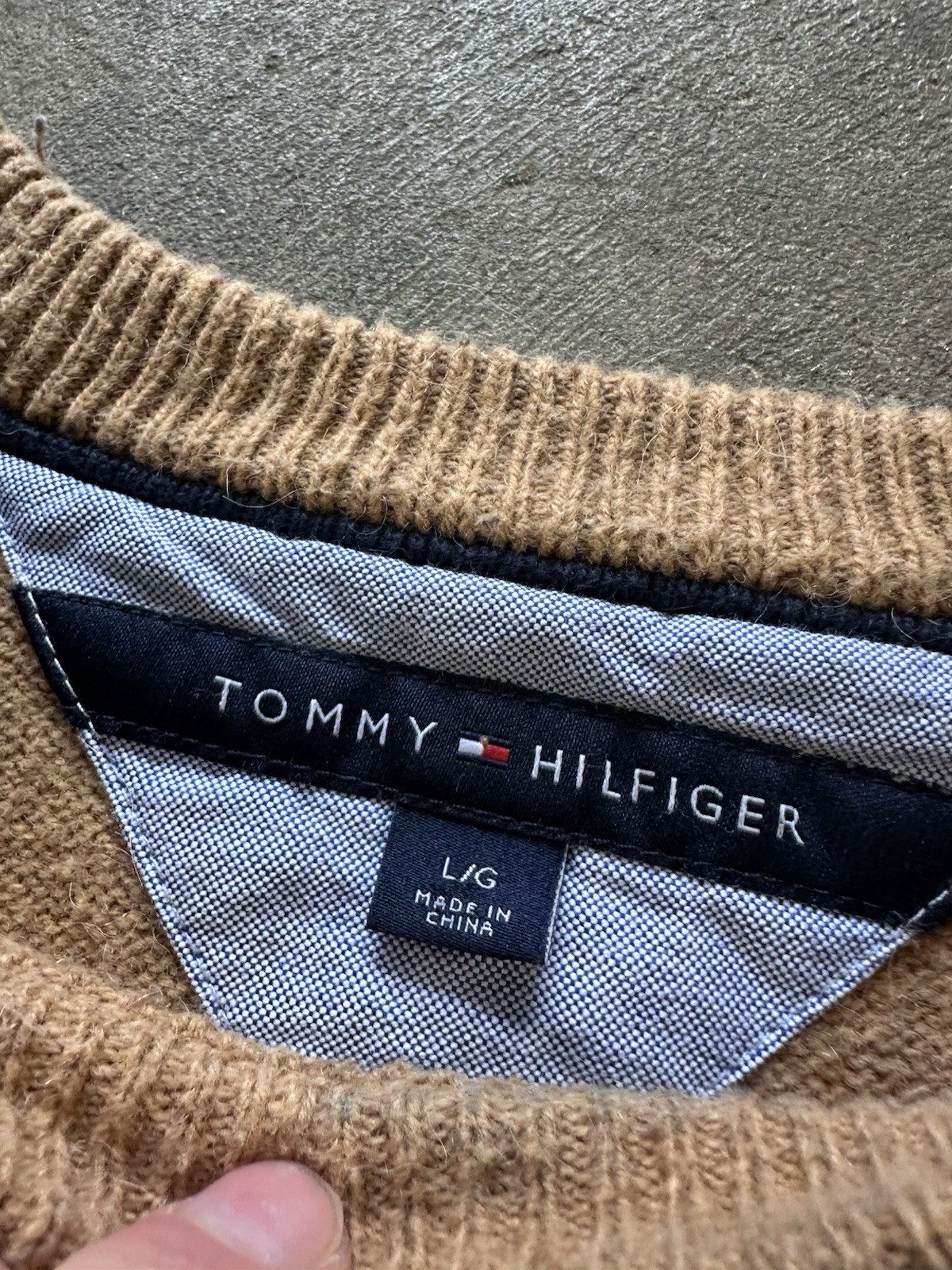 Vintage 2000s Y2K Tommy Hilfiger Embroidered Logo Knit Sweater Sweatshirt Brown