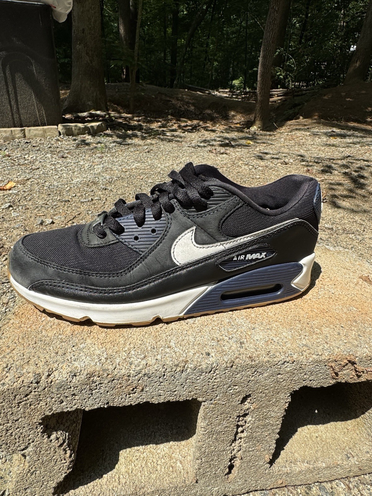 Nike Air Max 90 – Men’s Size 9.5 With navy/black Color. Tons Of Tread Left!