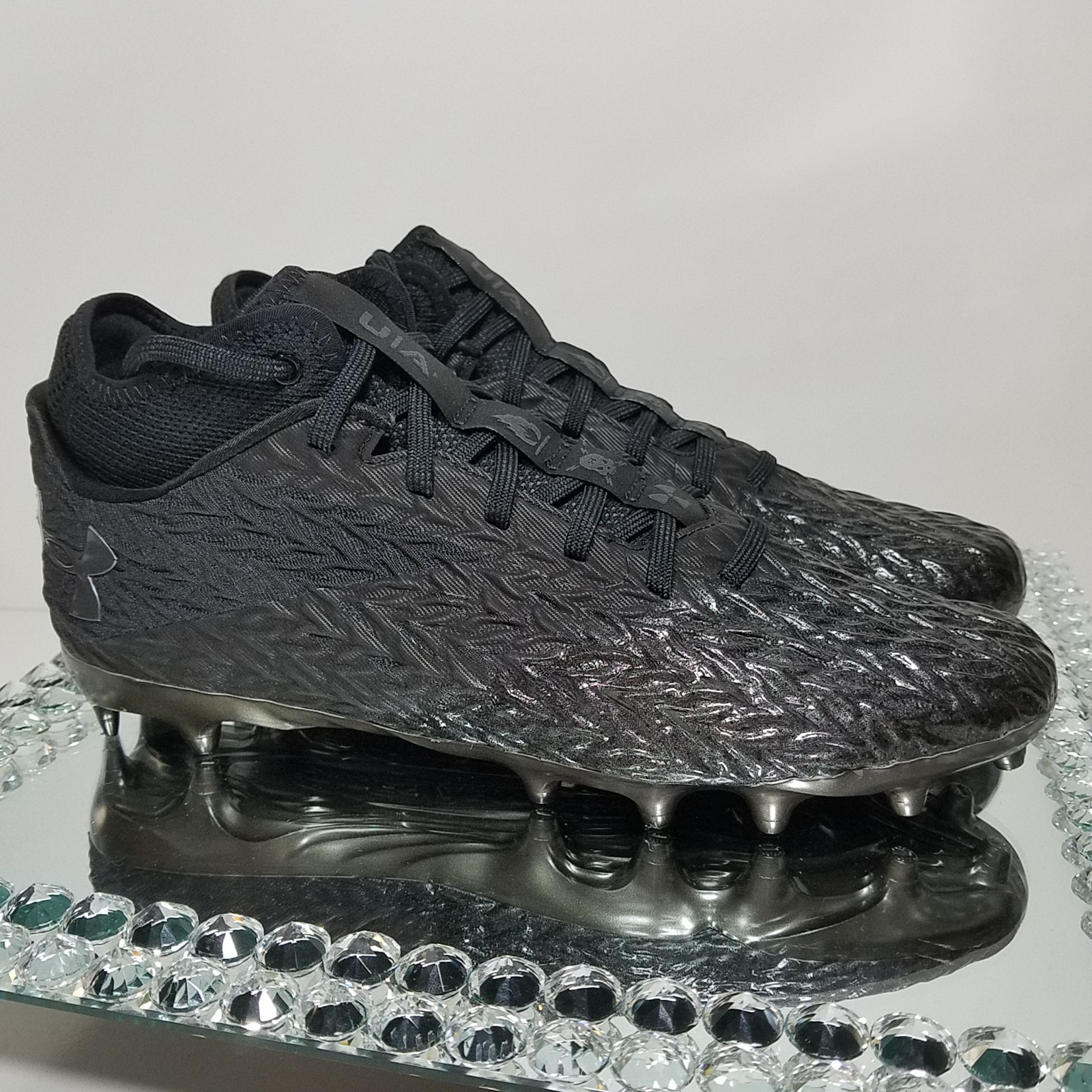 Under Armour Spotlight 4 MC Black Football Cleats – Men’s Size 10 – 3027977-001