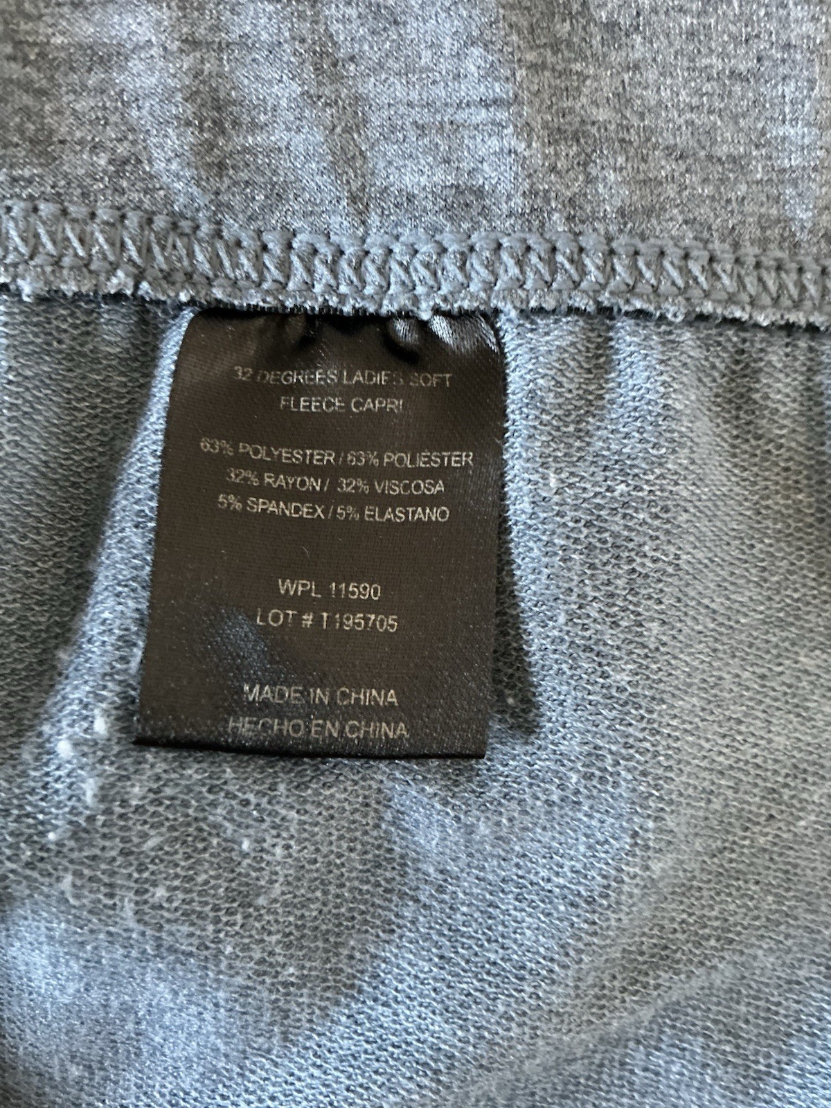 32 Degree Cool Gray Capris. Large 12-14. Excellent Condition