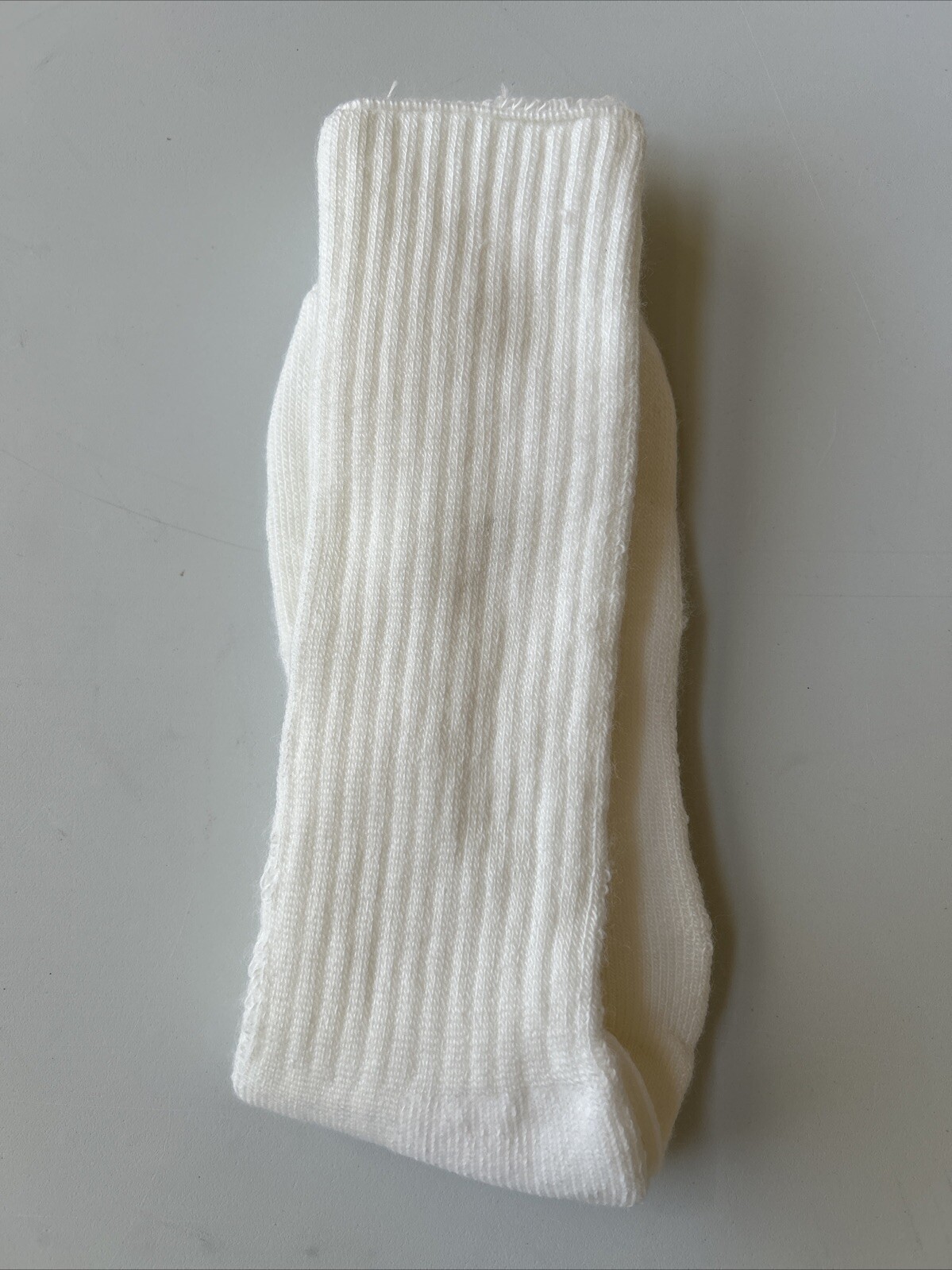 VTG Socks Acrylic Nylon Blend NOS 10-13 Crew 80’s 90’s Mid-Calf USA Men’s White