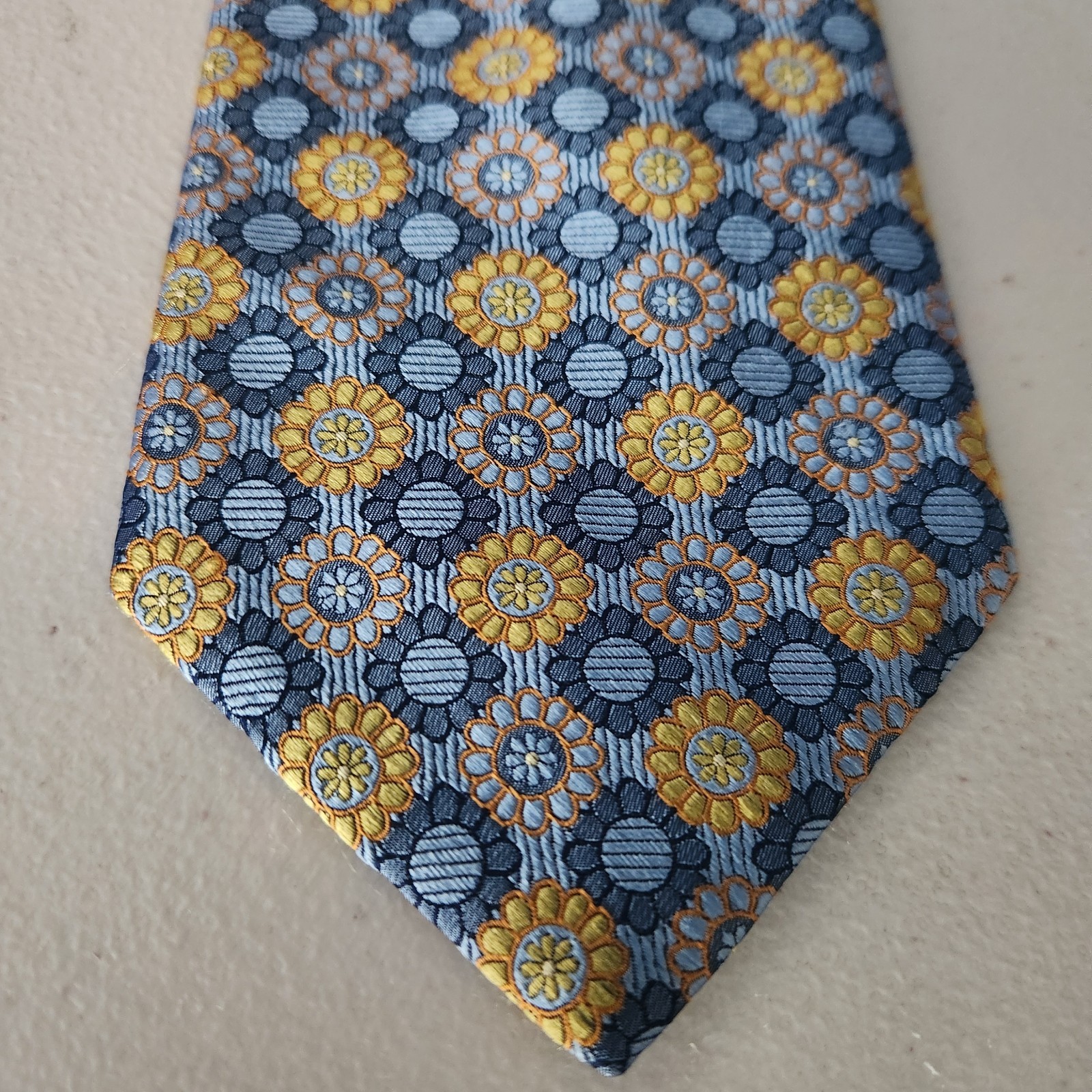 Winners Circle Mens Tie 100%Silk Floral Geometric USA-Made Classic 3 3/4 Wide