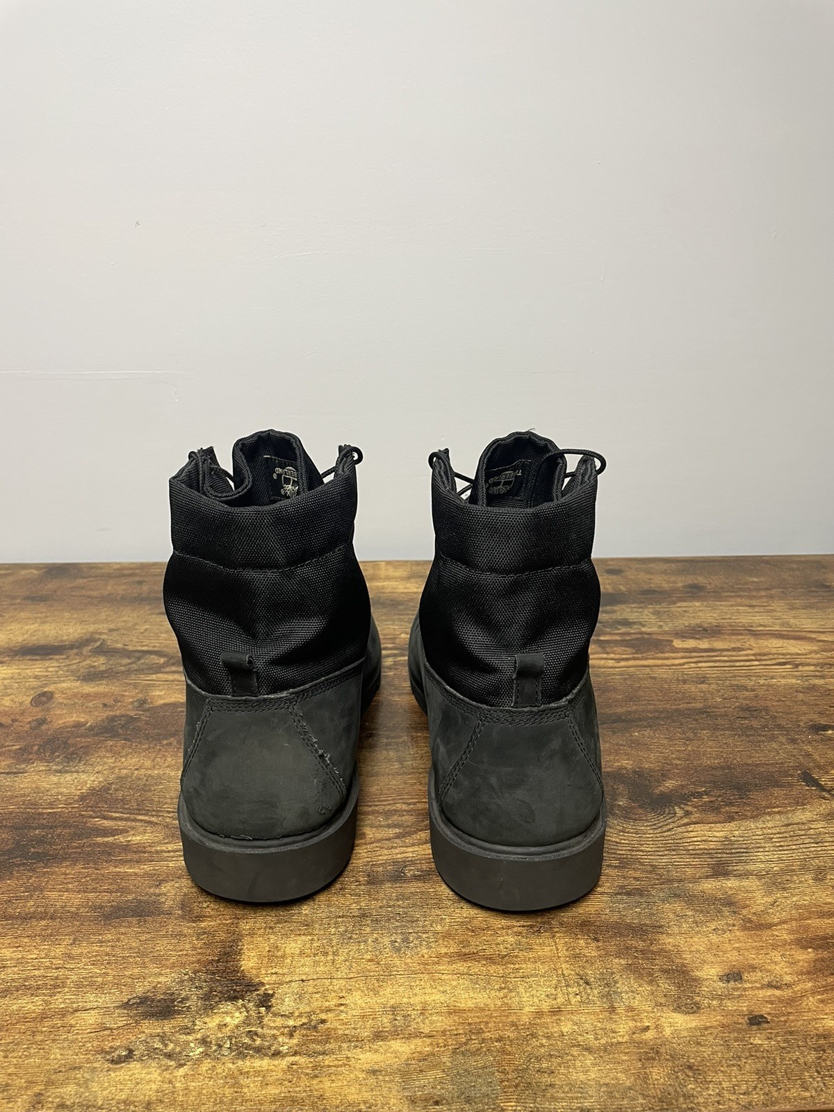 Timberland Classic 6 inch Waterproof Men’s Boots Size 13 Black Nubuck 8635L