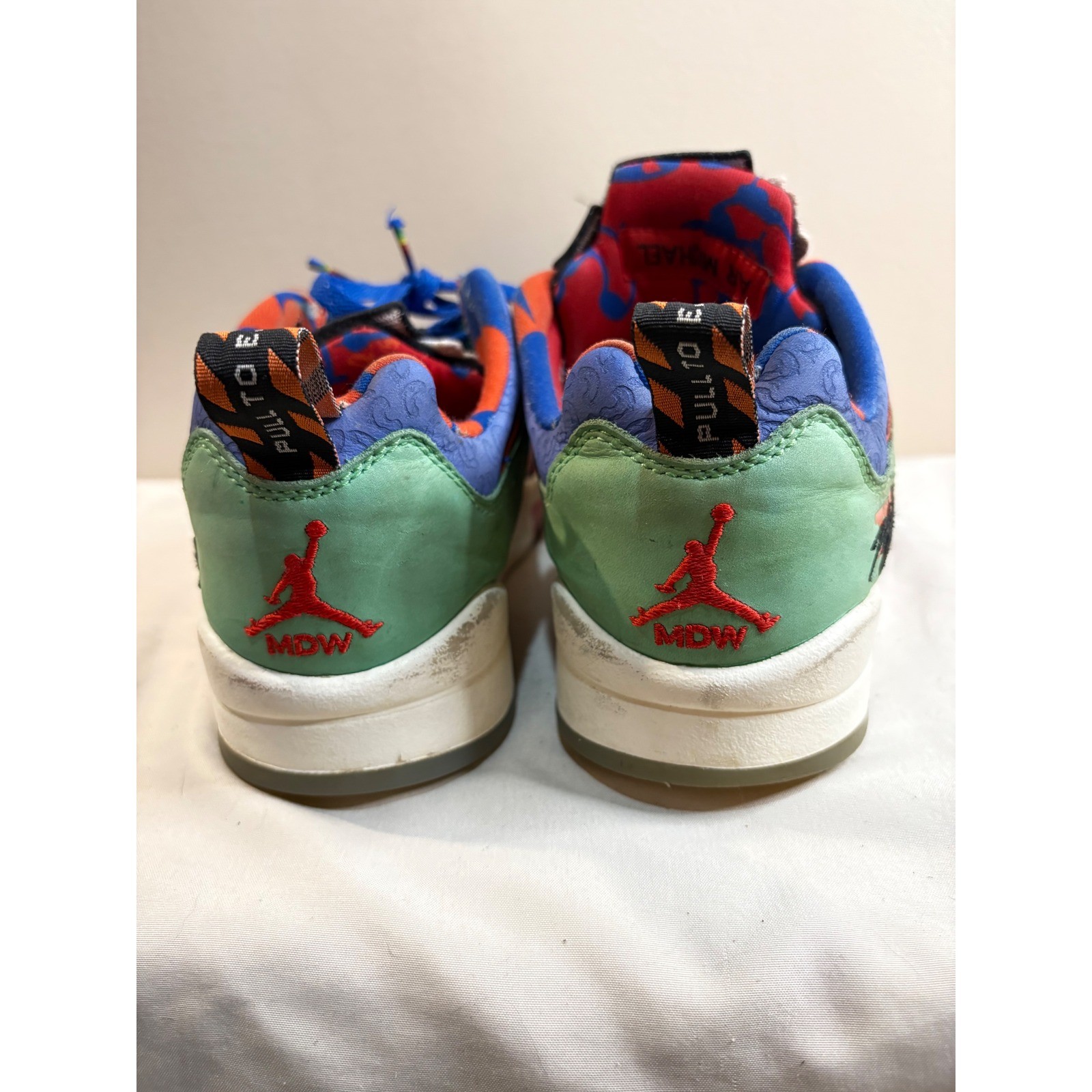 Nike Air Jordan 5 Retro Doernbecher Flight Michael Air DR6287-486 Size 8