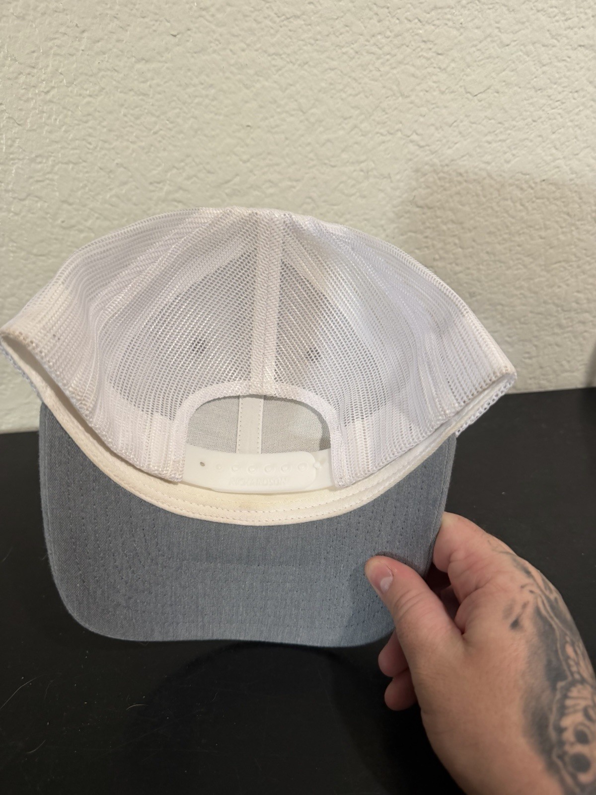 Grey and white trucker hat ‘I’m voting felon 2024’ snapback cap, os