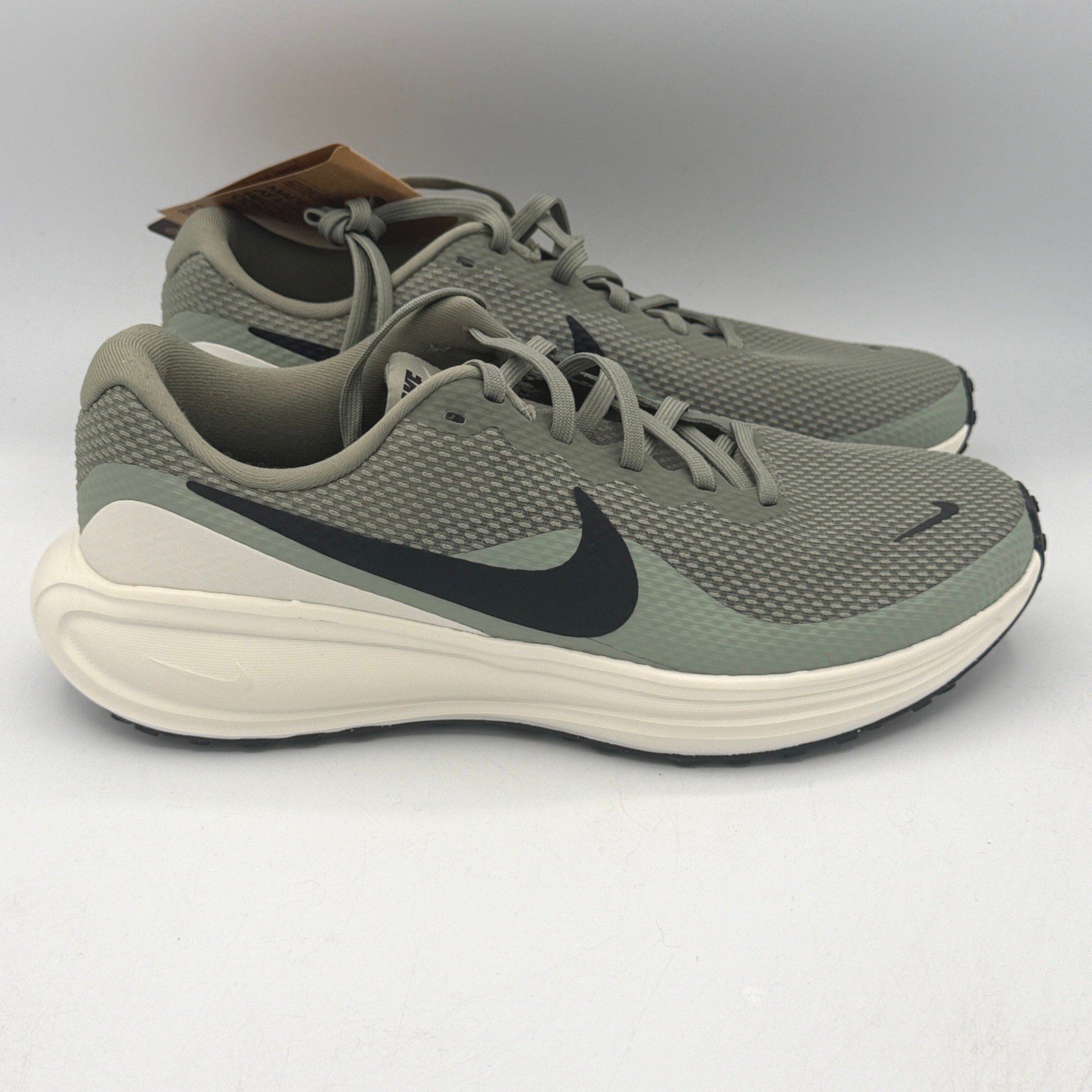 Nike Revolution 8 Mens Running Shoes 8 Light Army Green Black HJ9198-300
