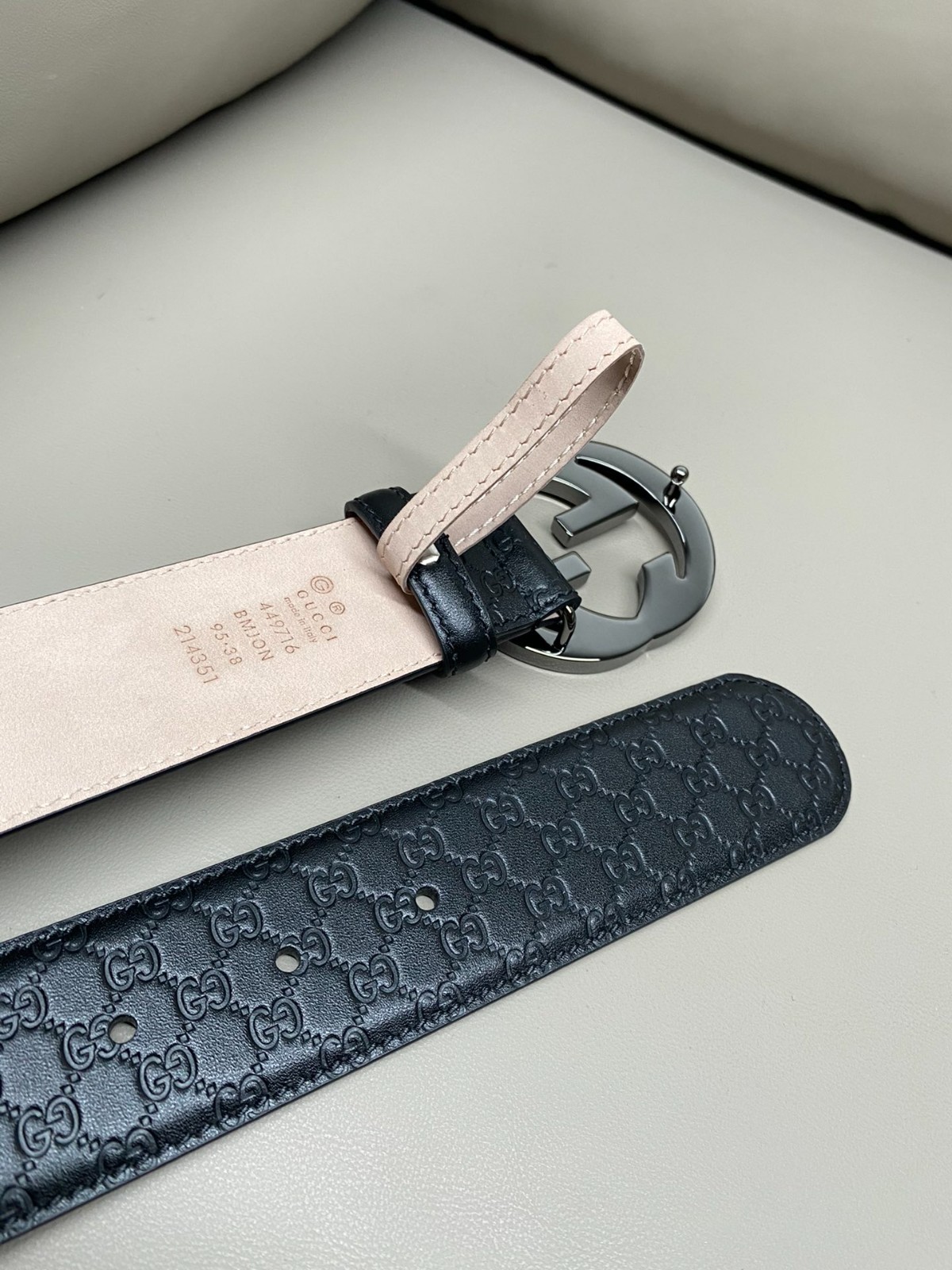 100% Authentic Gucci Black Leather Belt