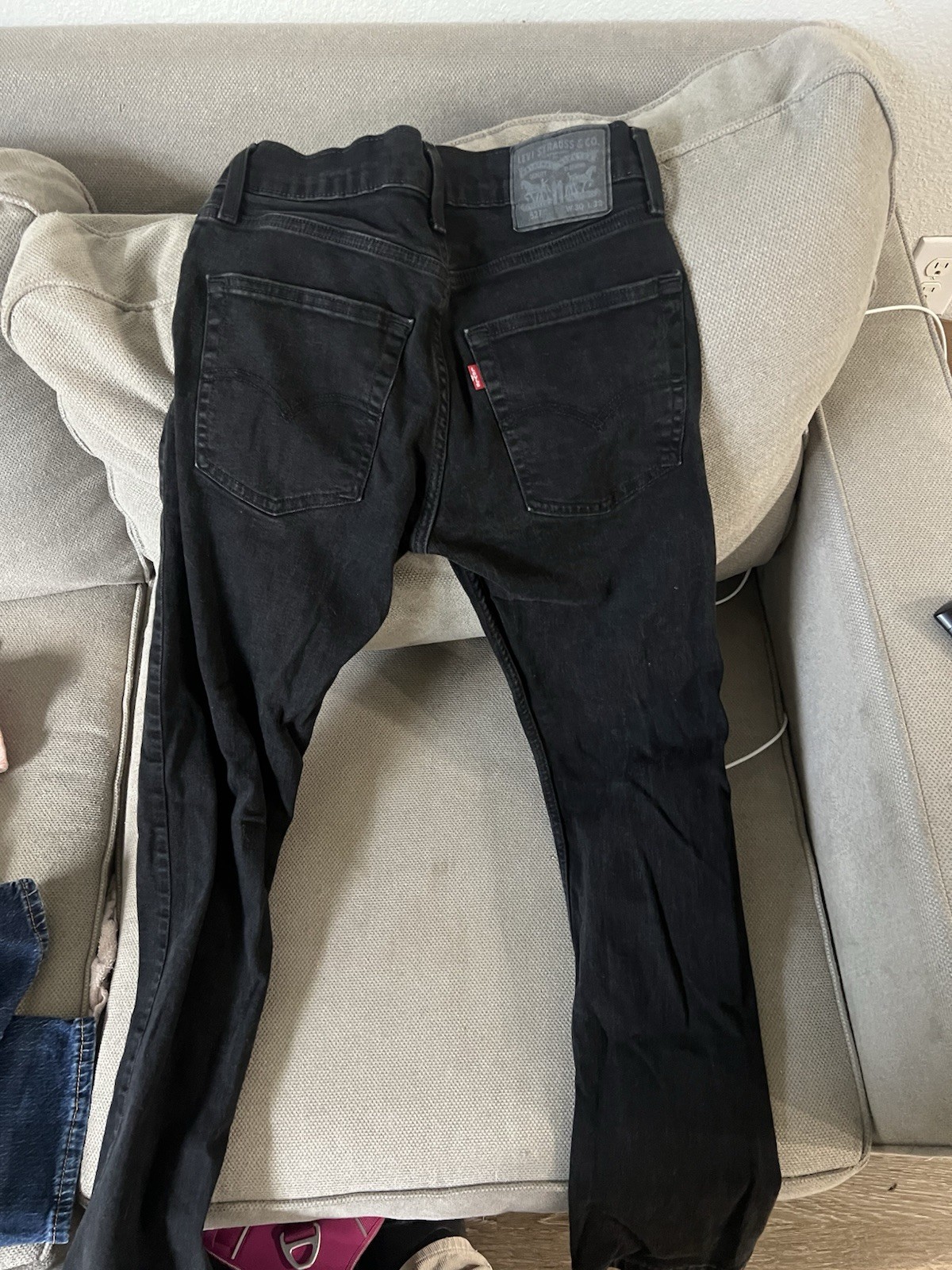 Levi’s Men’s Black Dark Wash Denim Jeans 527 Size 30w 32L