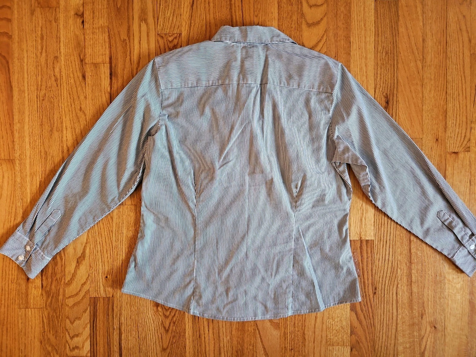 Chico’s Size 2 Bundle, 5 Shirts, 1 Pair of Pants, EUC