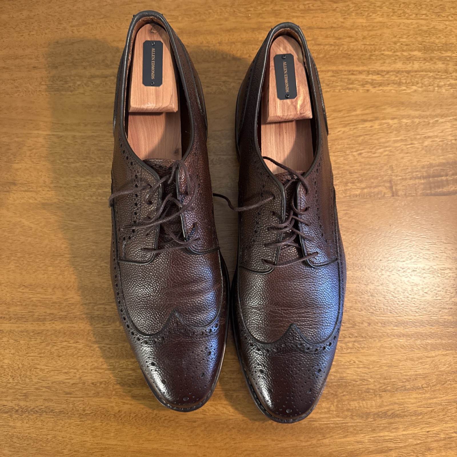 Allen Edmonds Player’s 2.0 Pebbled Brown Wingtip Dress Derby Men’s 12D Dainite