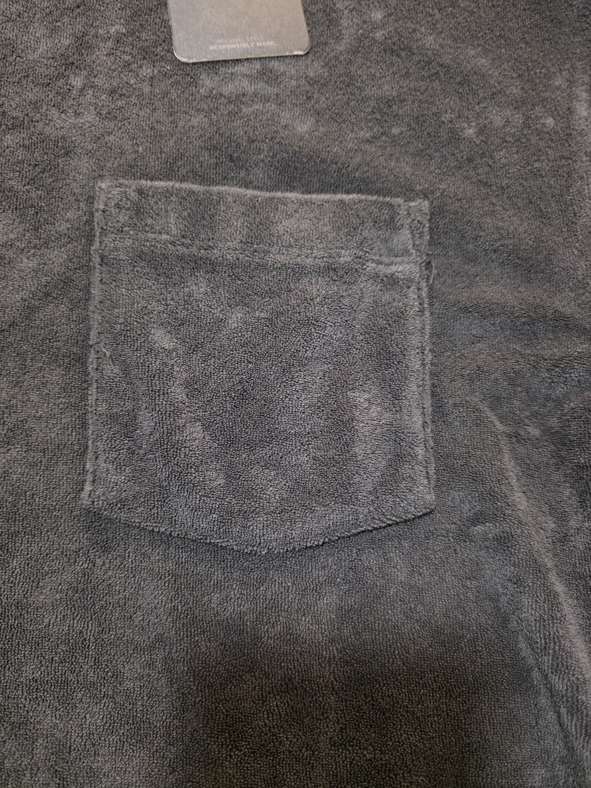 Levis Men’s Pocket Towel Type Material Loose Fit T-shirt Size Small NWT