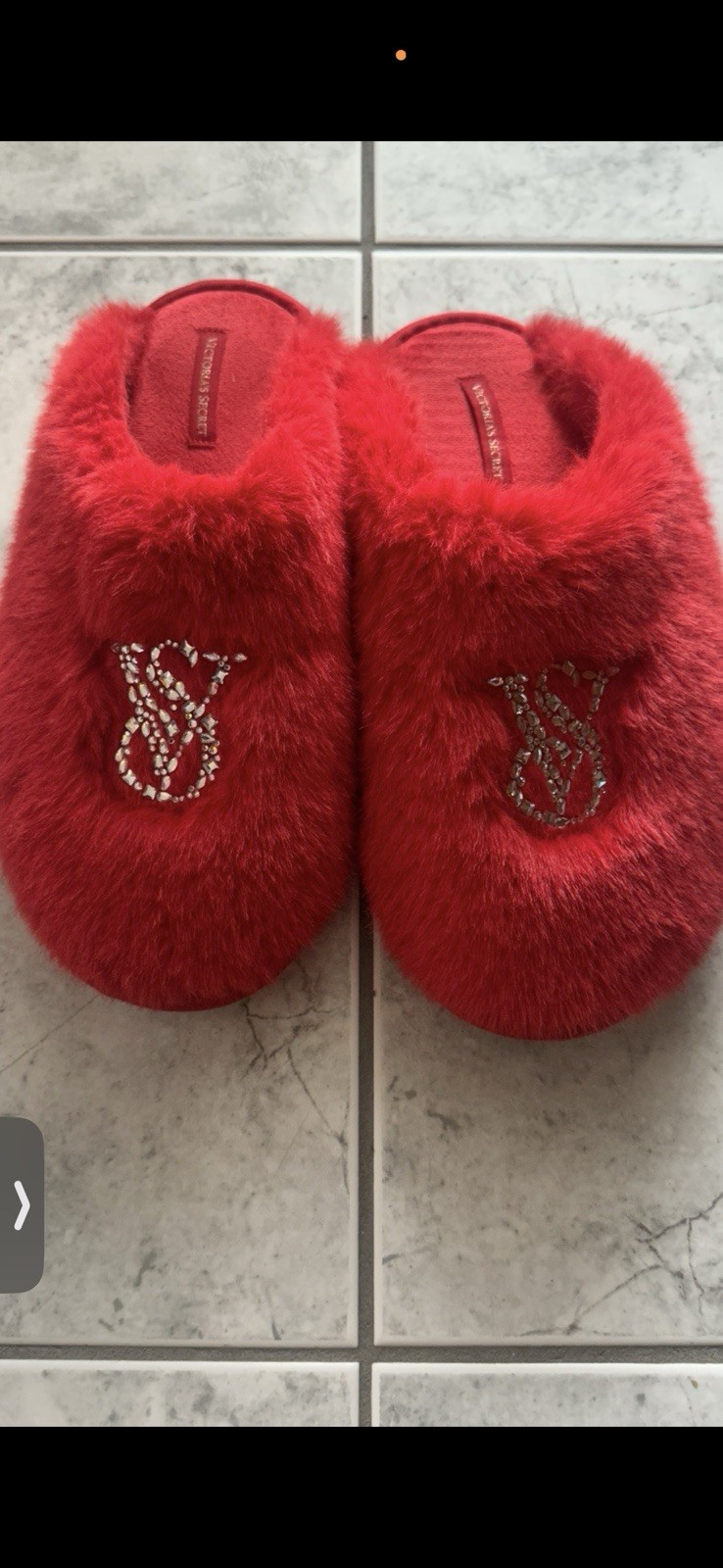 VICTORIA’S SECRET SOFT PLUSH CLOSED TOE FAUX FUR PINK VS LOGO SLIPPERS S M L NWT
