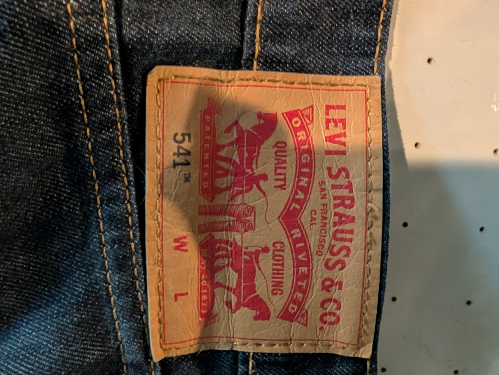 Levis 541 Athletic Taper Mens Jeans 52×29 Dark Wash Blue Stretch 18757-0081