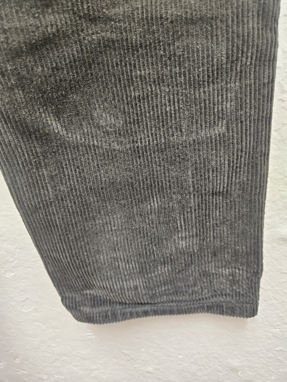 NEW MNML Men’s Color Block Corduroy Pants 31X30 (Retail $90) includes GIFT