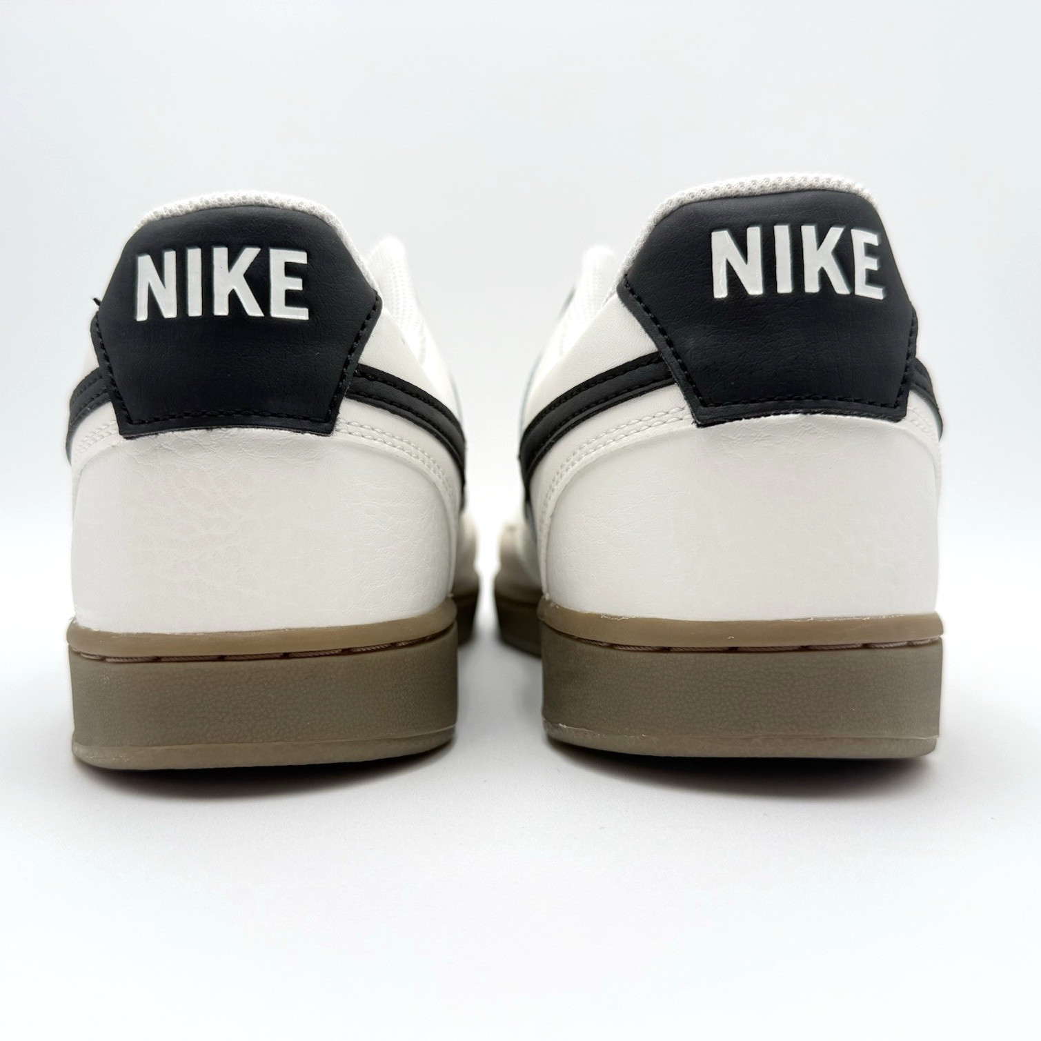Nike Men’s 8.5 / 10 Women’s Court Vision Lo Sneakers FQ8075-133 Sail/Black/Gum