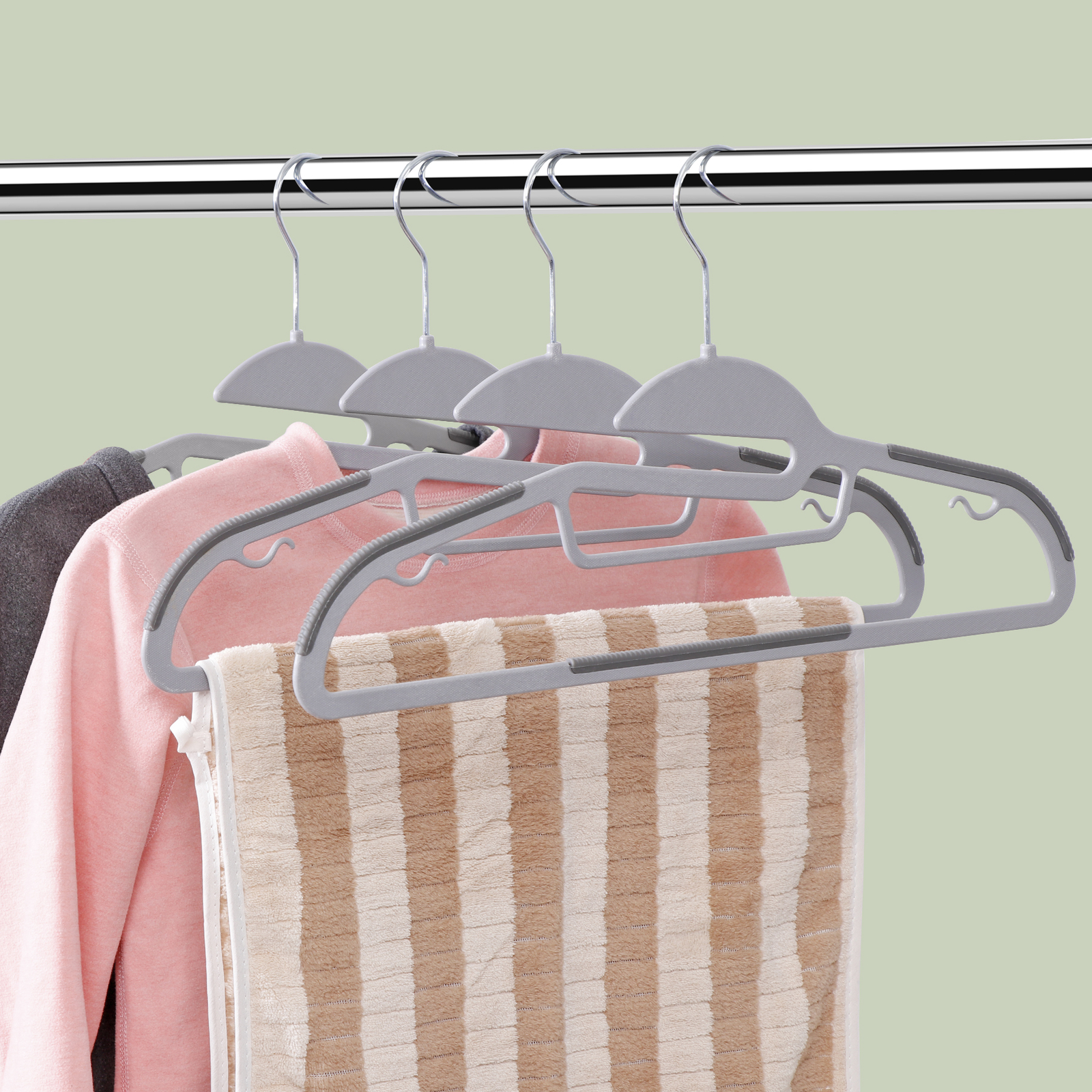 50 Pack Heavy Duty Plastic Hangers Non Slip Clothes Hangers for Coats Pants Gray