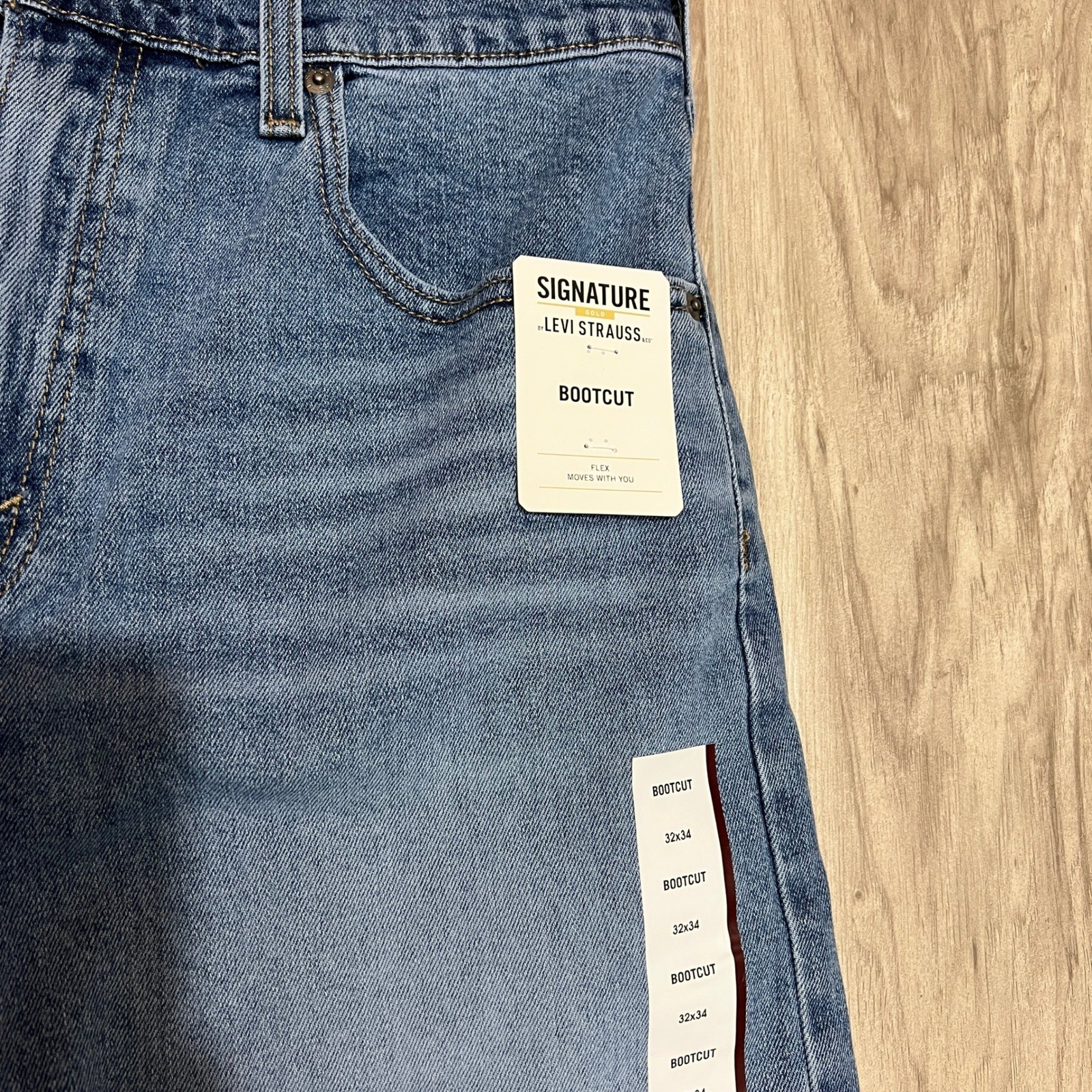 Signature by Levi Strauss & Co. Gold Label Men’s Bootcut Fit Jeans 32×34