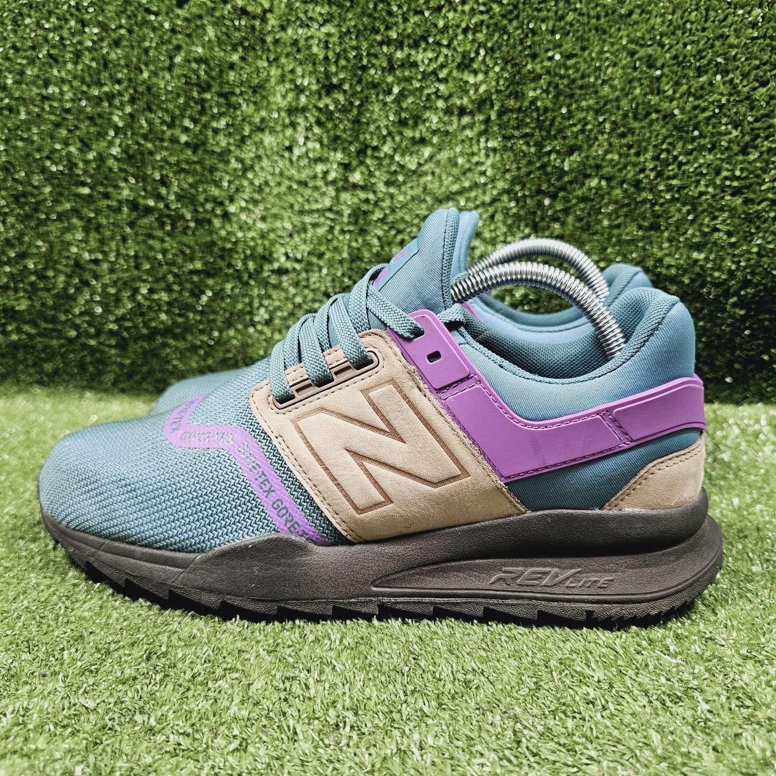 New Balance 247v2 Gore-Tex Blue Aster Purple Athletic Sneakers Mens Size 8