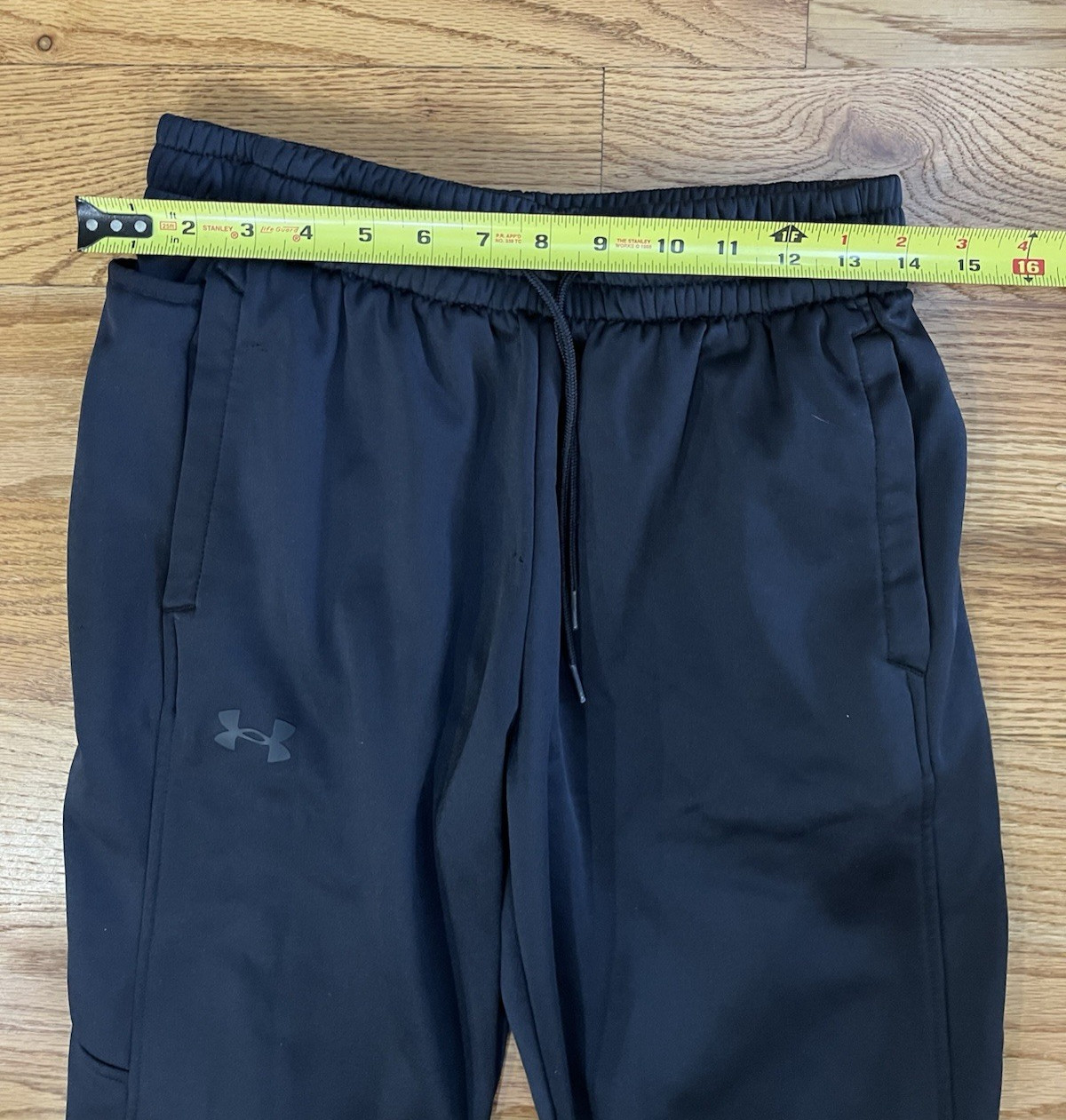 Under Armour Black Mens M Joggers, Tricot Loose Fit Tapered Leg Lined Sweatpants