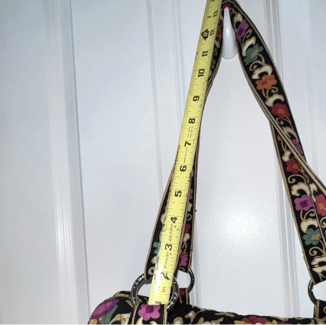 Vera Bradley Large Floral Shoulder Bag Black Multicolor Lined Inner Pockets Zip