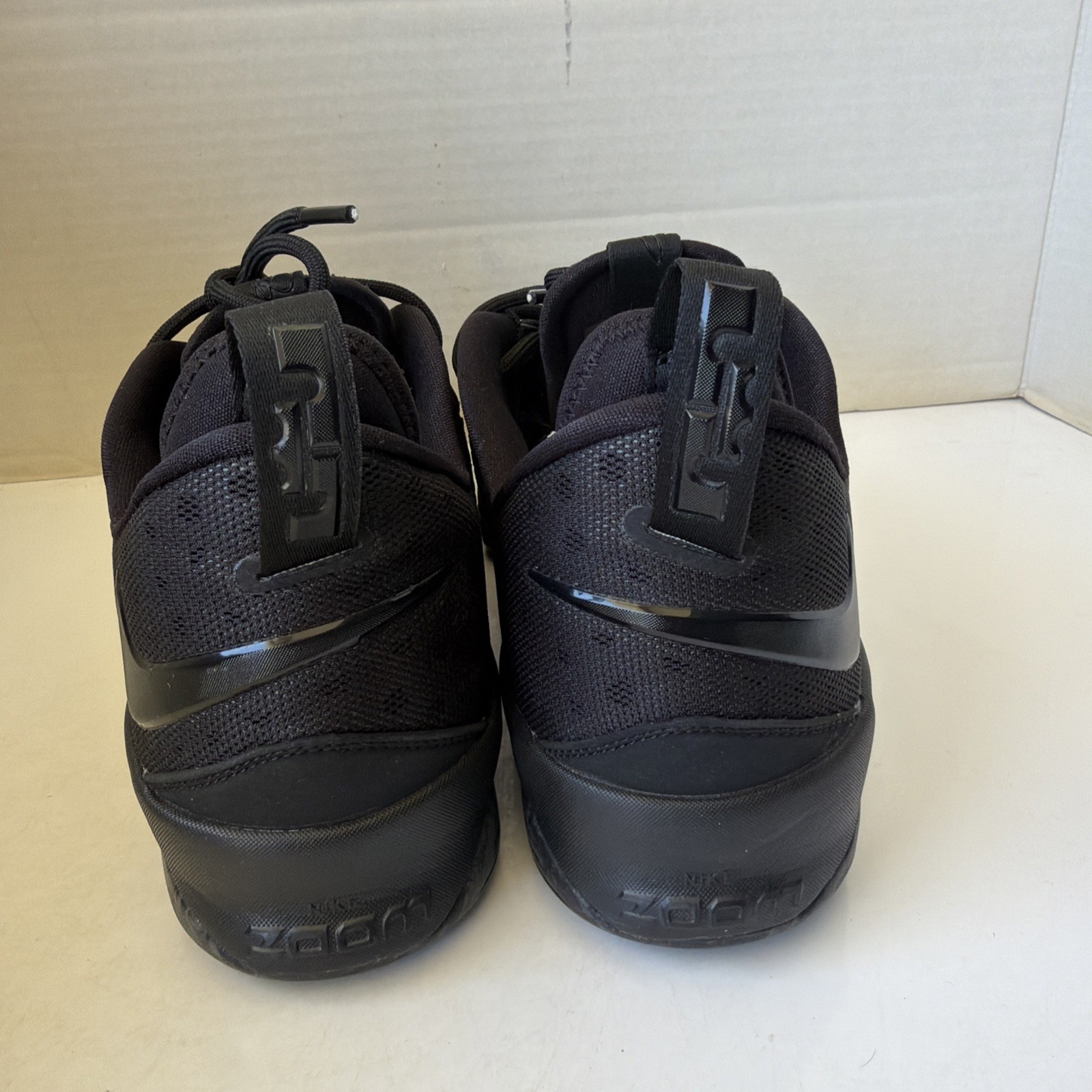 Nike LeBron 14 Low Triple Black 878636-002 Basketball Shoes Men’s – Sz 13 -READ