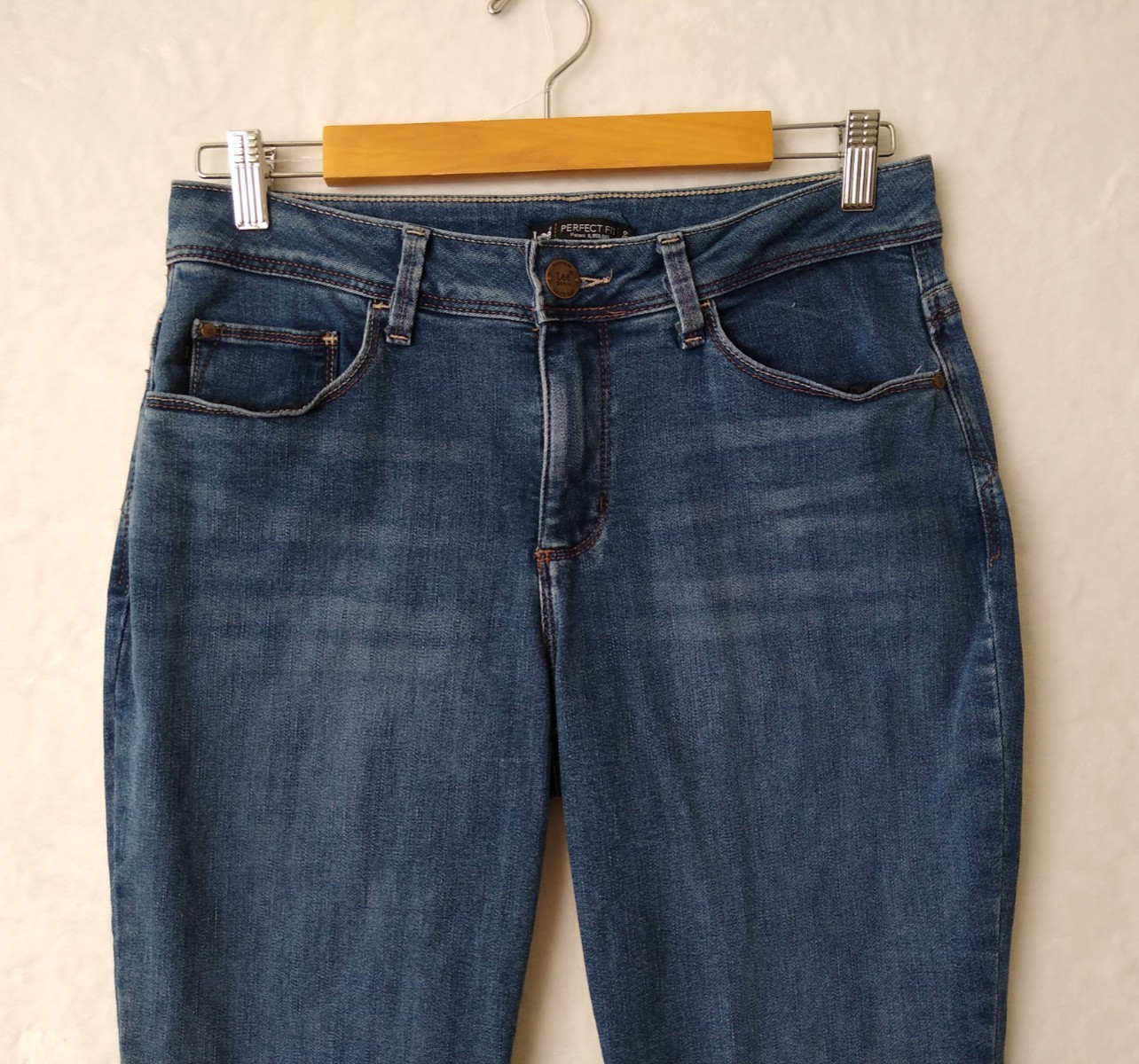 Lee Jeans Womens 10 Short Blue Denim Straight Leg Perfect Fit Mid Rise Stretch