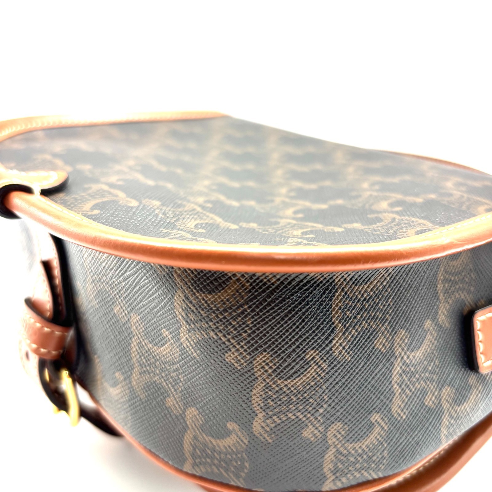 Pre owned Celine Triomphe Canvas Medium Folco Bag Tan | H24576