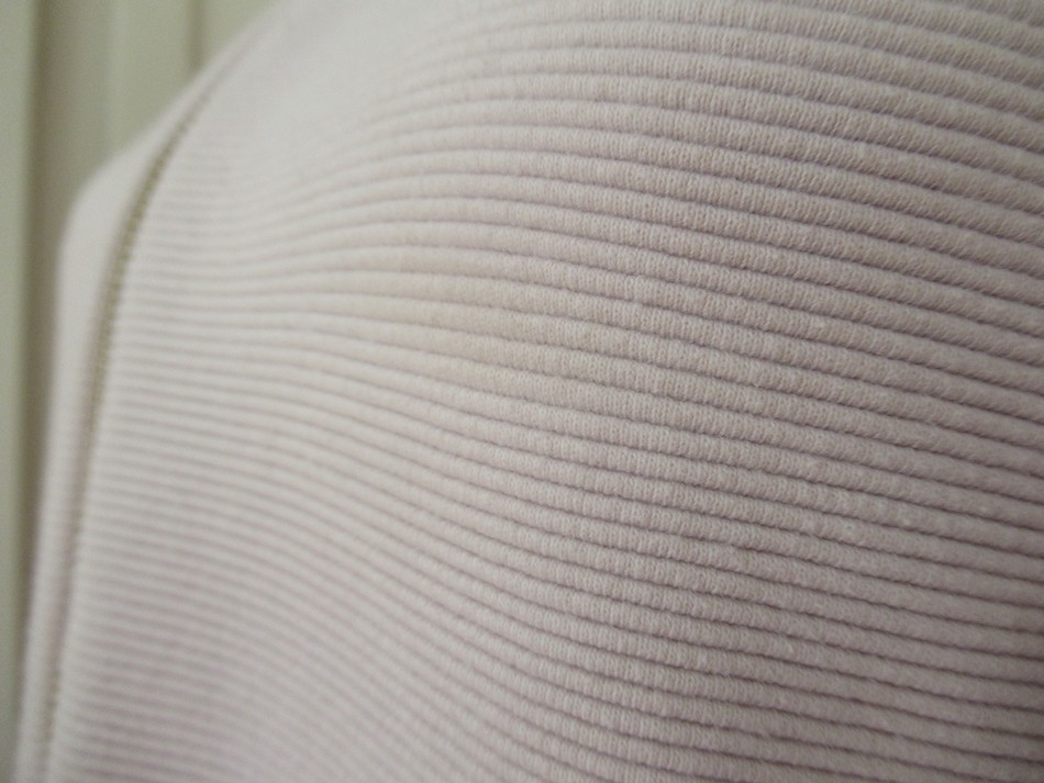 Varley Bloomwood Ribbed Mock Neck Zip Up Jacket in OaK Milk Size S