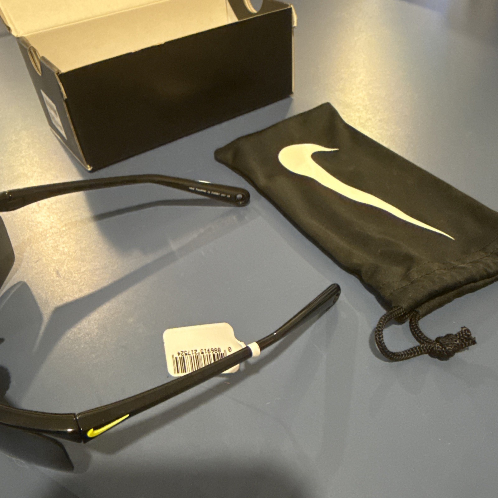 [EV0657-007] Mens Nike Tailwind 12 Sunglasses