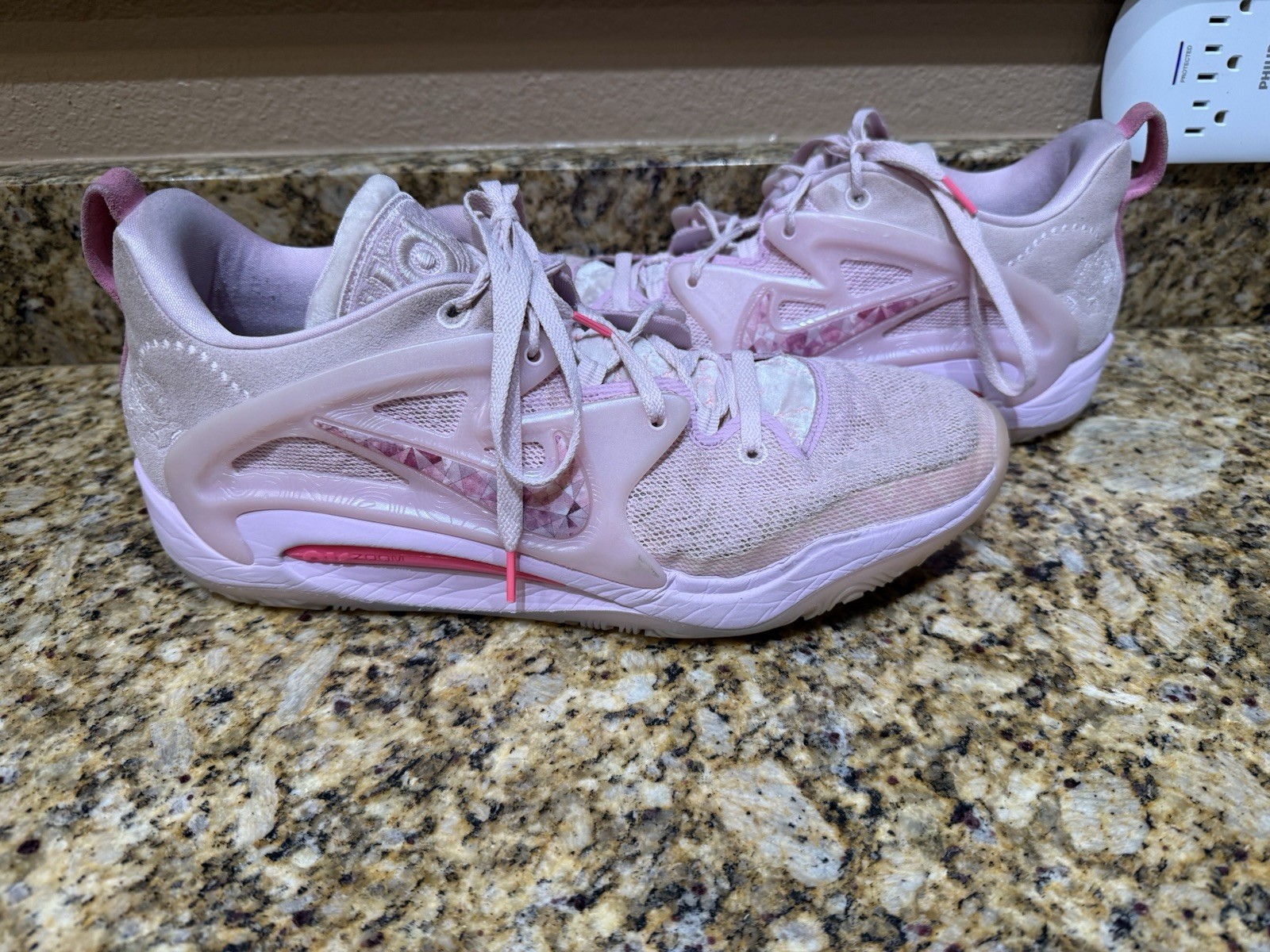 Nike KD 15 NRG Aunt Pearl Pink Basketball Sneakers DQ3851-600 Low Top Size 14