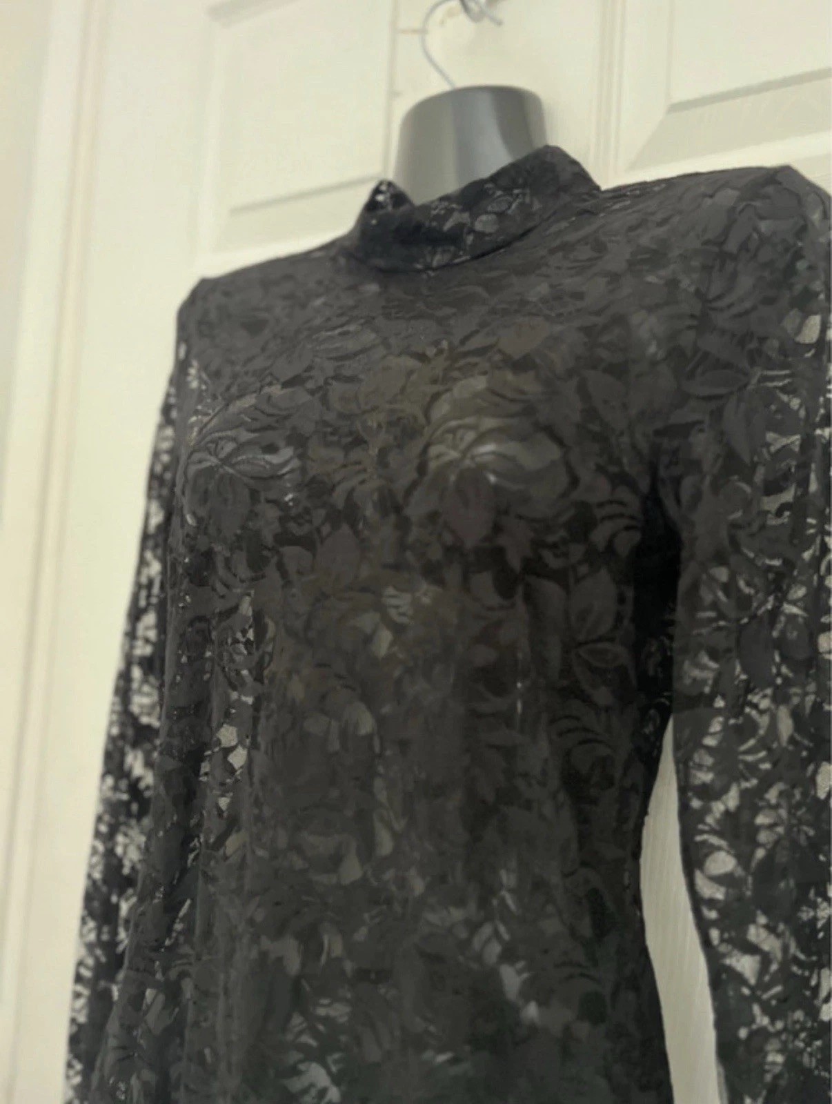 Buuhoo Women’s Black Sheer Floral Lace High Neck Long Sleeve Blouse Size 14