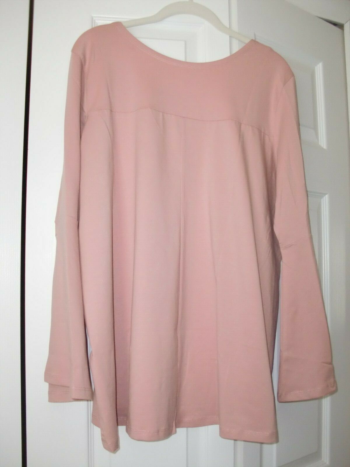NWT~TRADES OF HOPE~BLUSH~95%COTTON/5%SPANDEX~Bell Sleeves~HARRIETT TOP size L