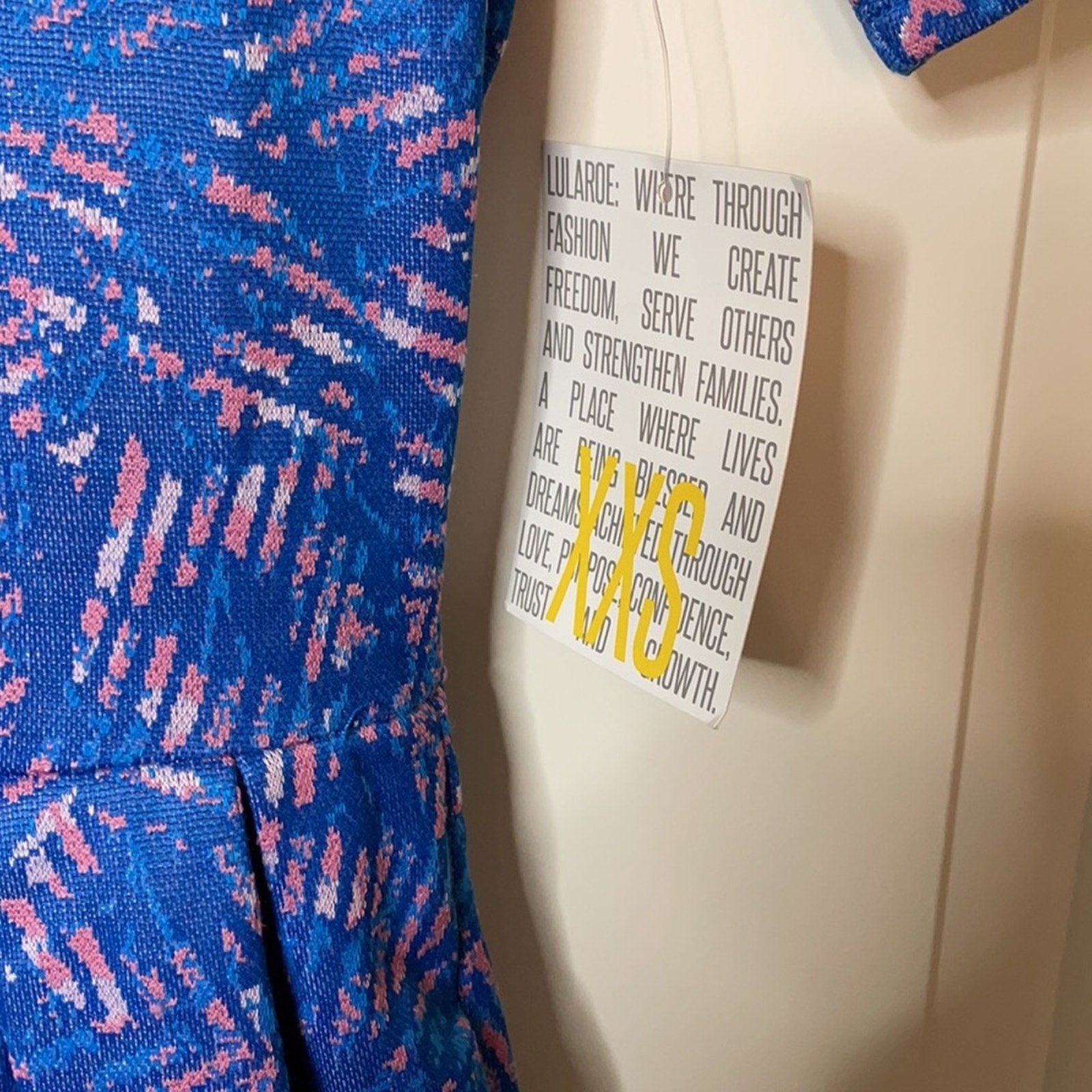 LuLaRoe Amelia Dress XXS Blue Chevron Fit & Flare Pleated Pockets NWT