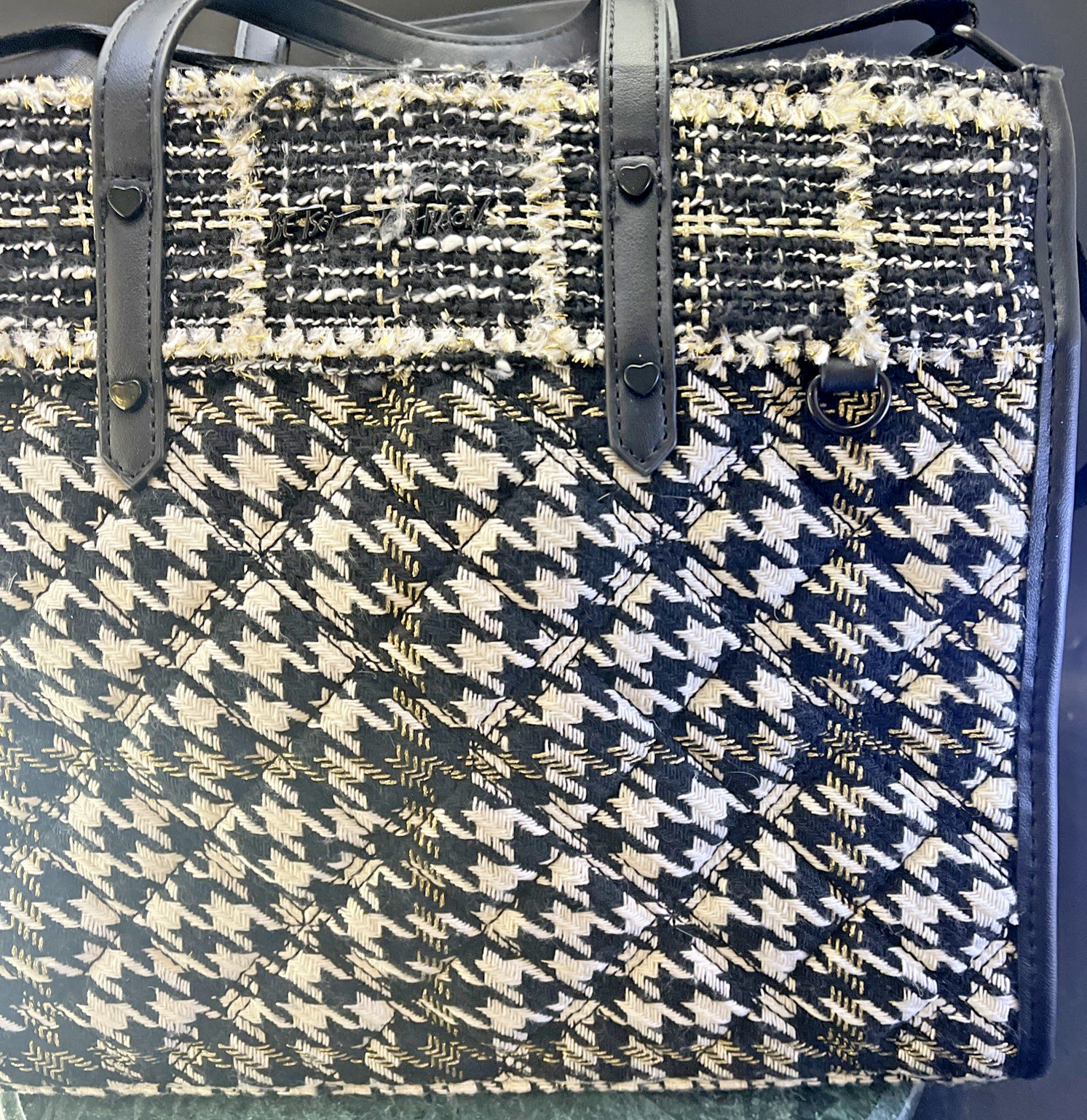 BETSEY JOHNSON Quilted Houndstooth Tweed Tote Purse Bag Crossbody XO BECCA