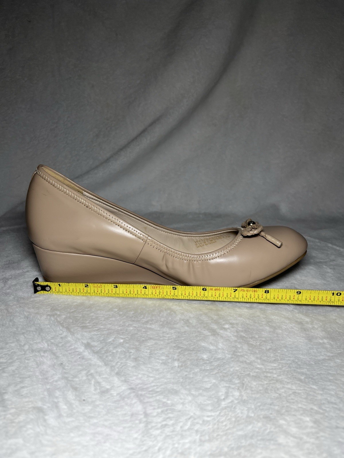 Cole Haan Leather 1 Inch Ballet-Inspired Wedge Pumps Size 8