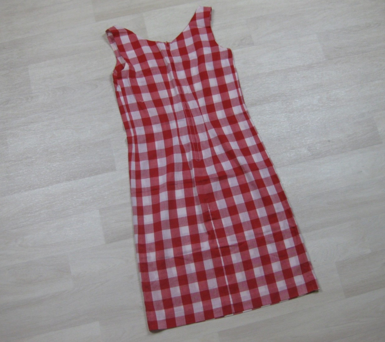 Vintage 60s Gingham Mini Sheath Shift Dress (XS) Cotton Red Sleeveless MOD